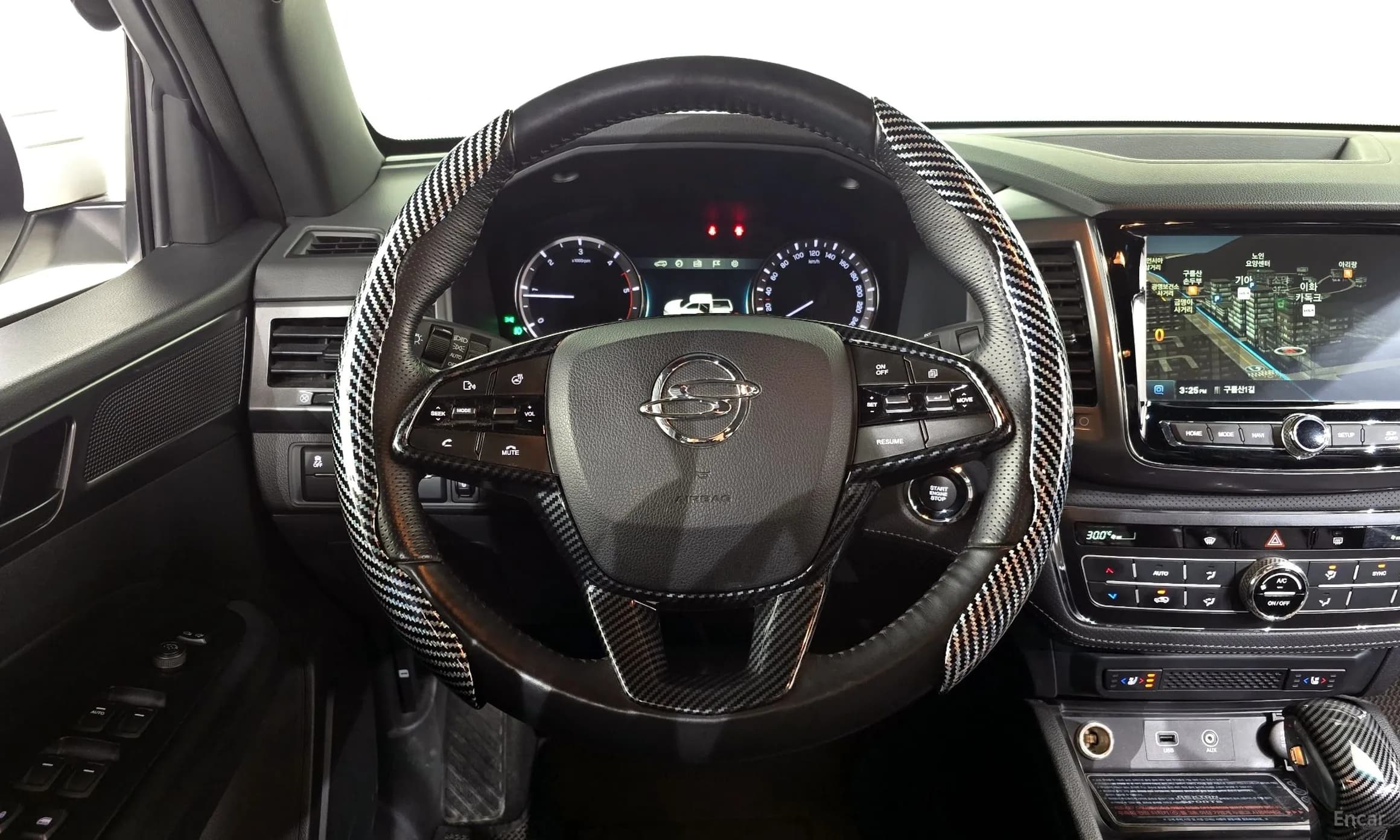 Rexton Sports Khan