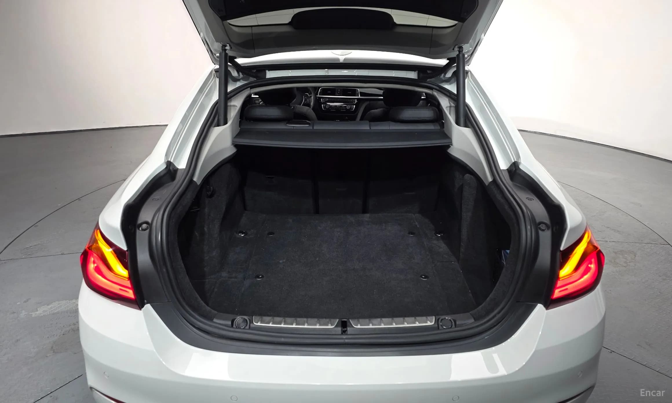 Series 4 (F32)