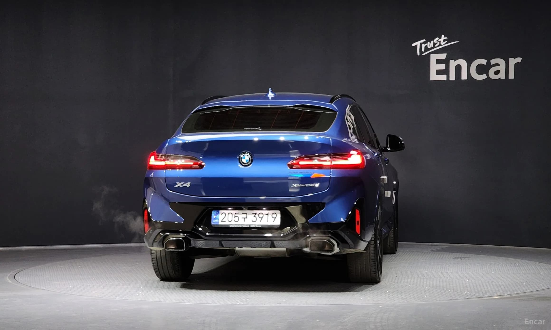 X4 (G02)