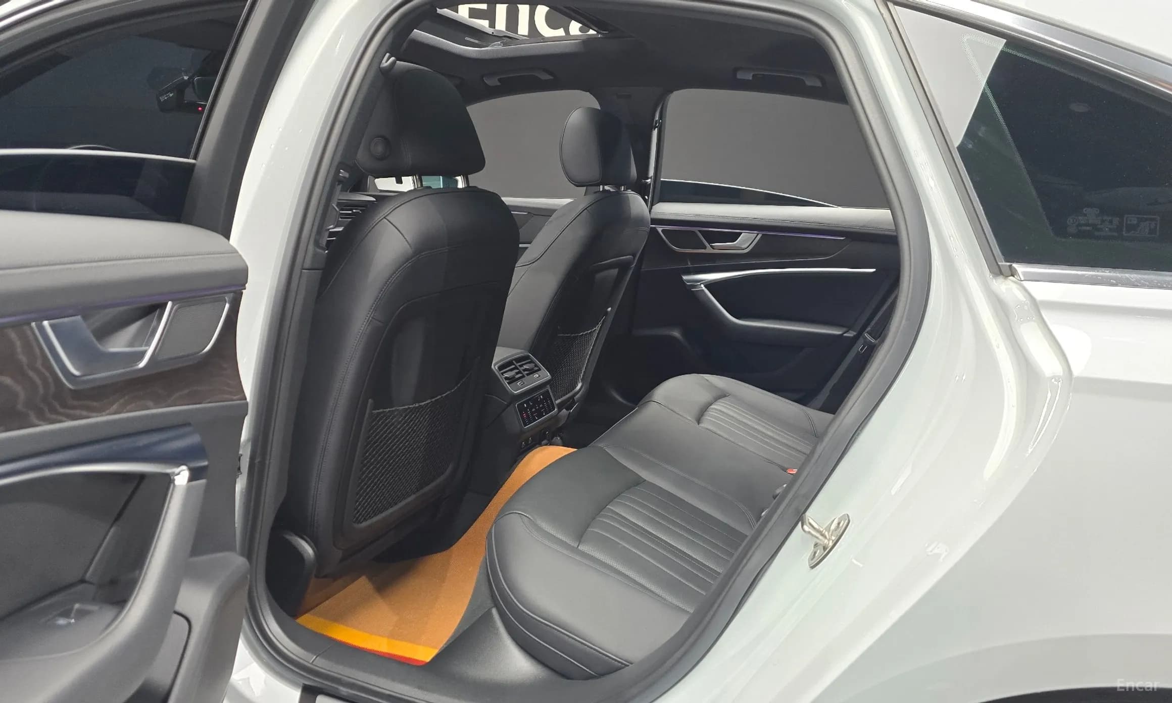A6 (C8)