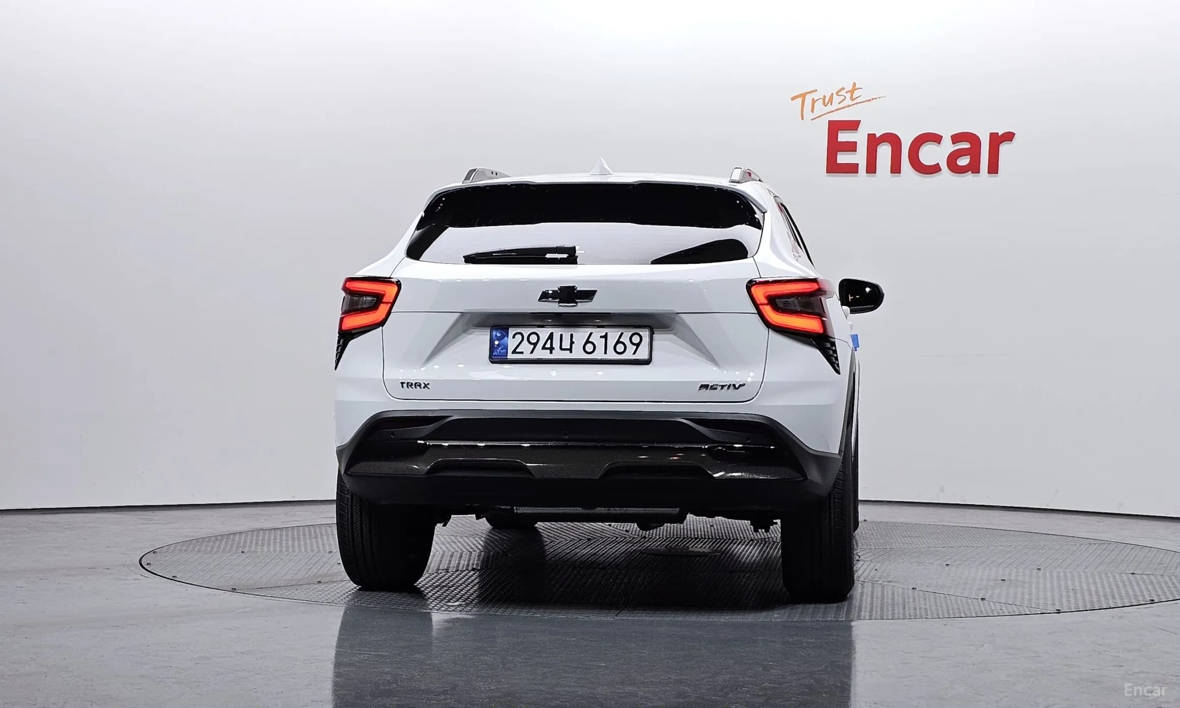 Trax Crossover