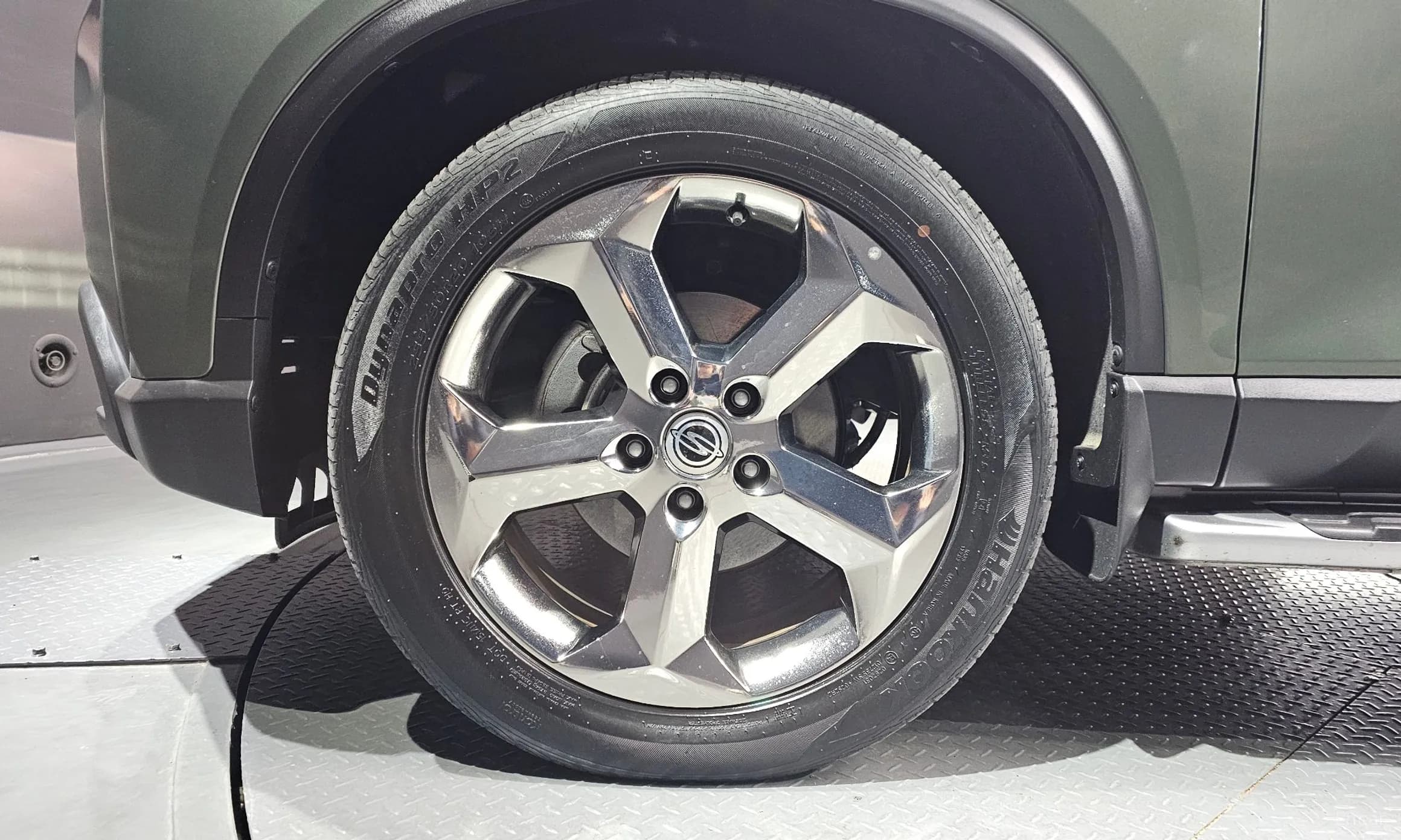 Rexton Sports Khan