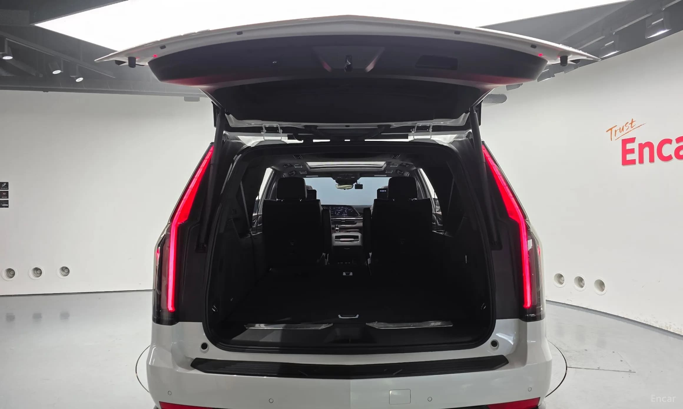 Escalade 5th Generation