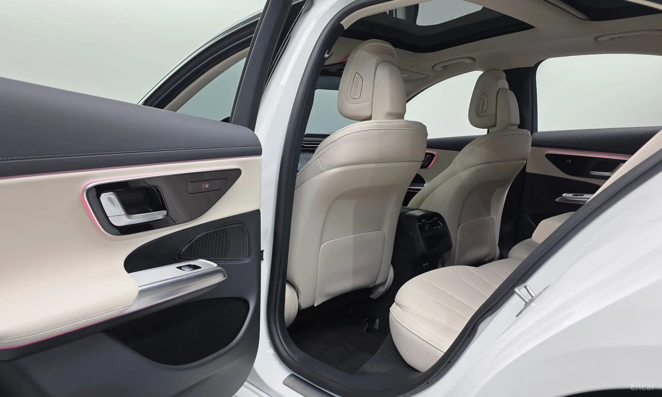 E-Class W214