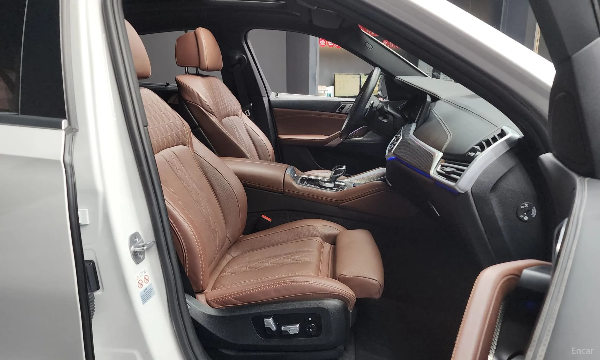 X6 (G06)