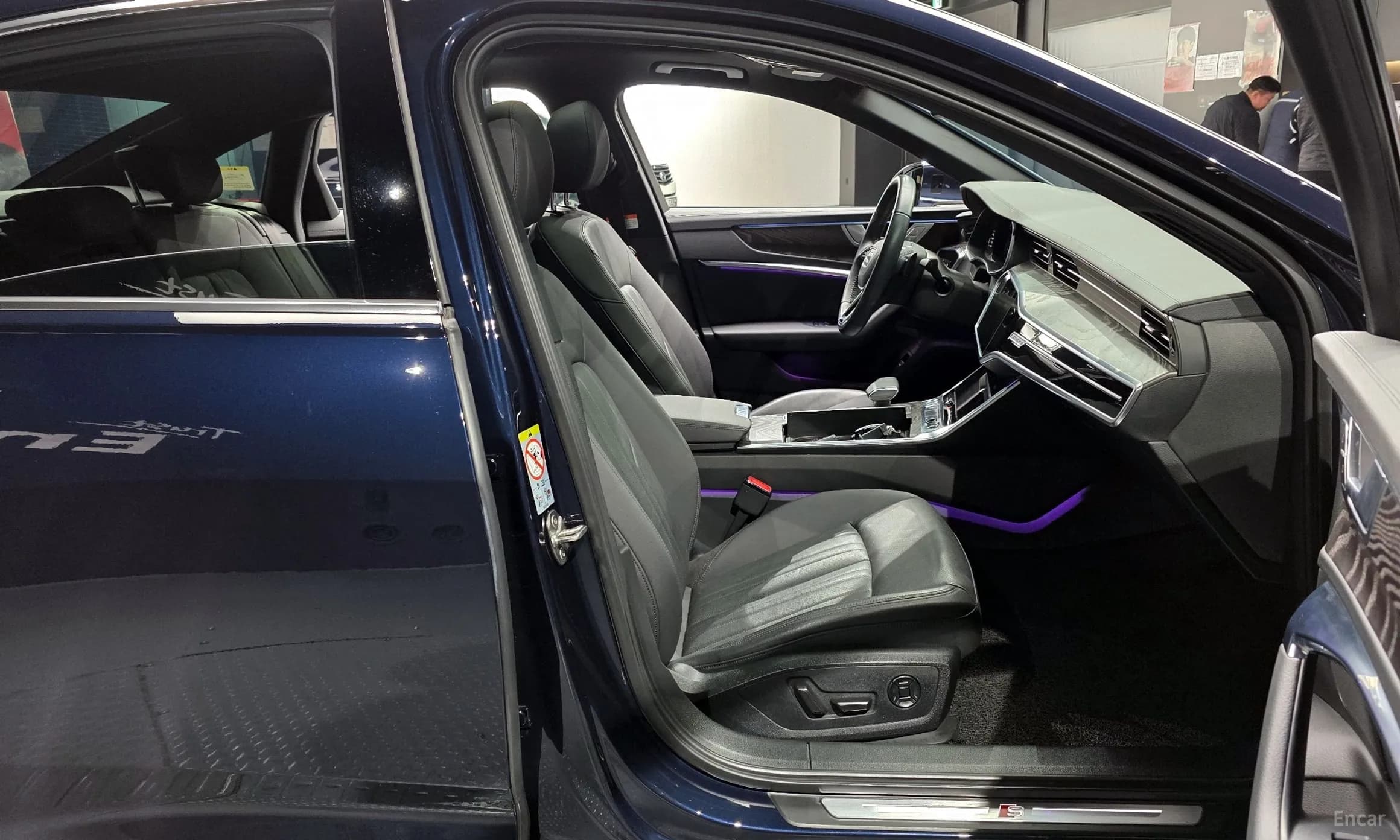 A6 (C8)