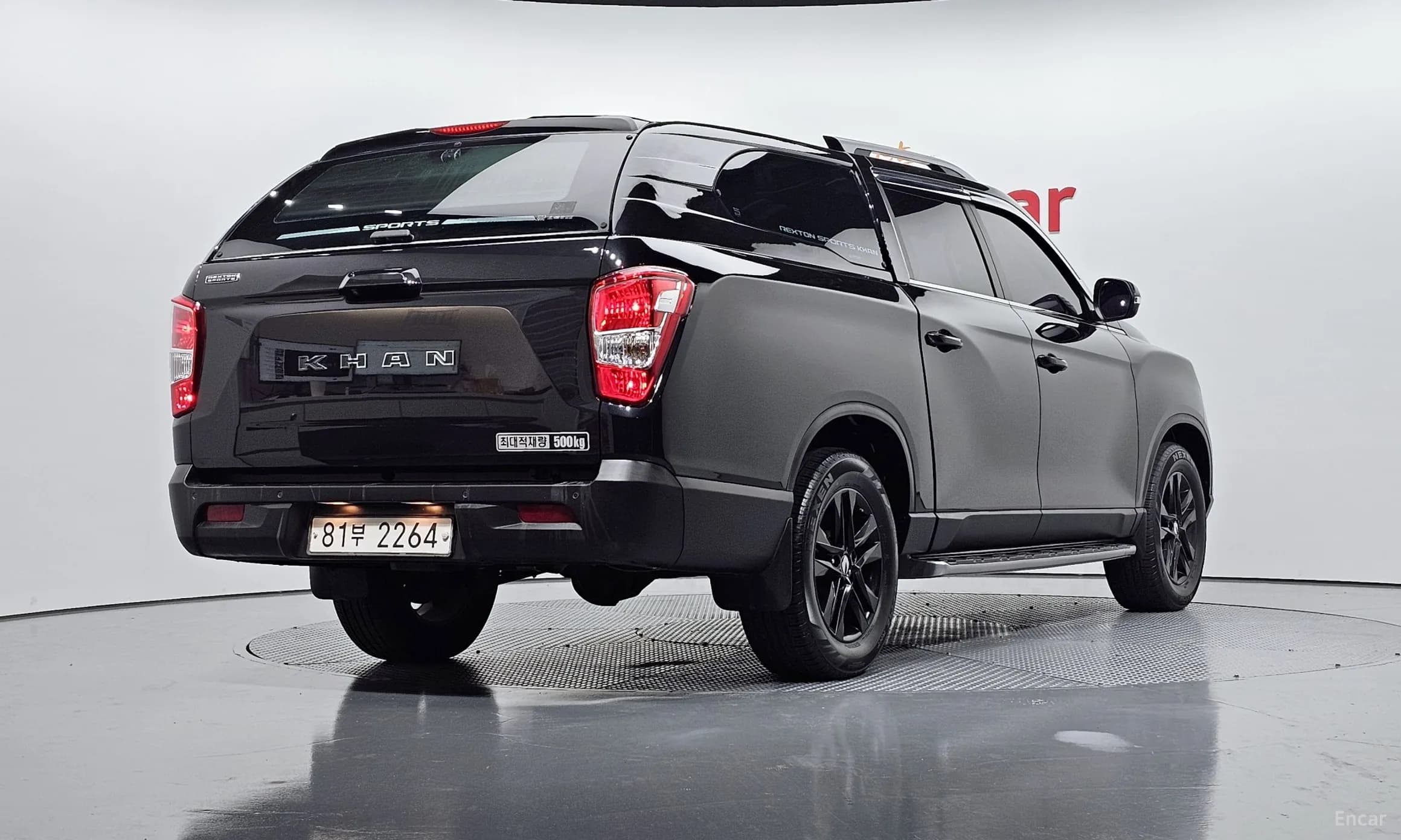 Rexton Sports Khan