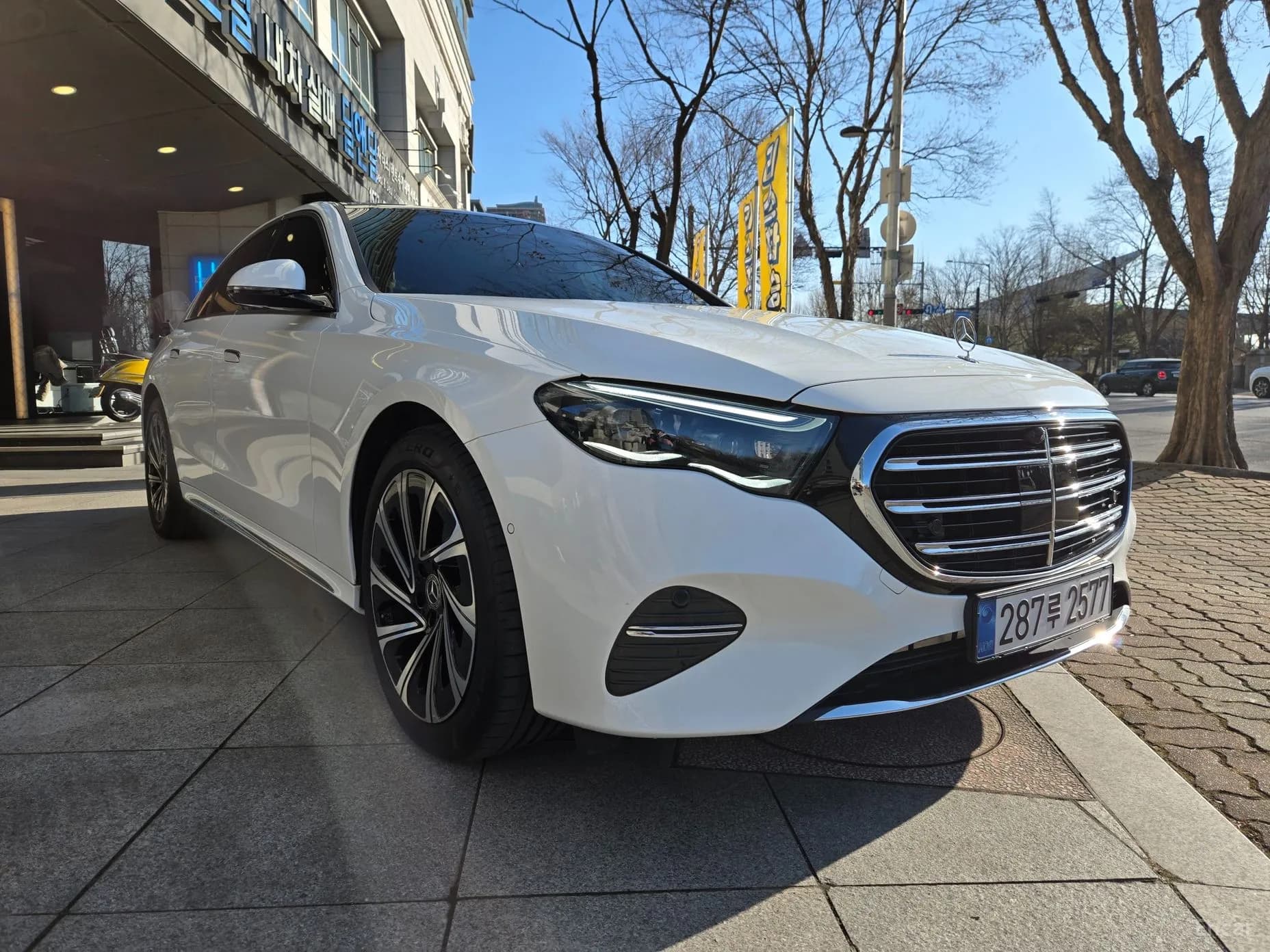 E-Class W214