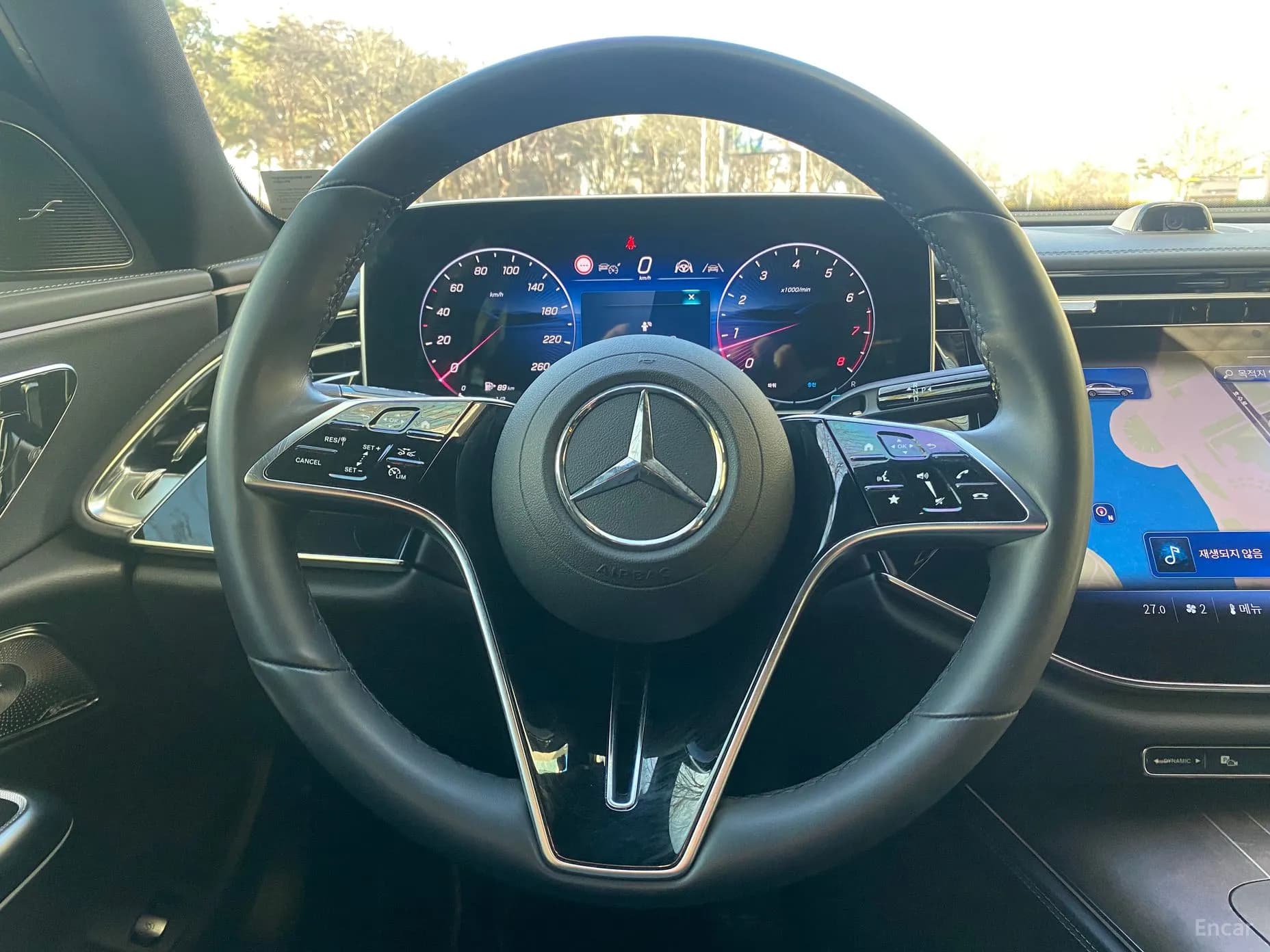 E-Class W214