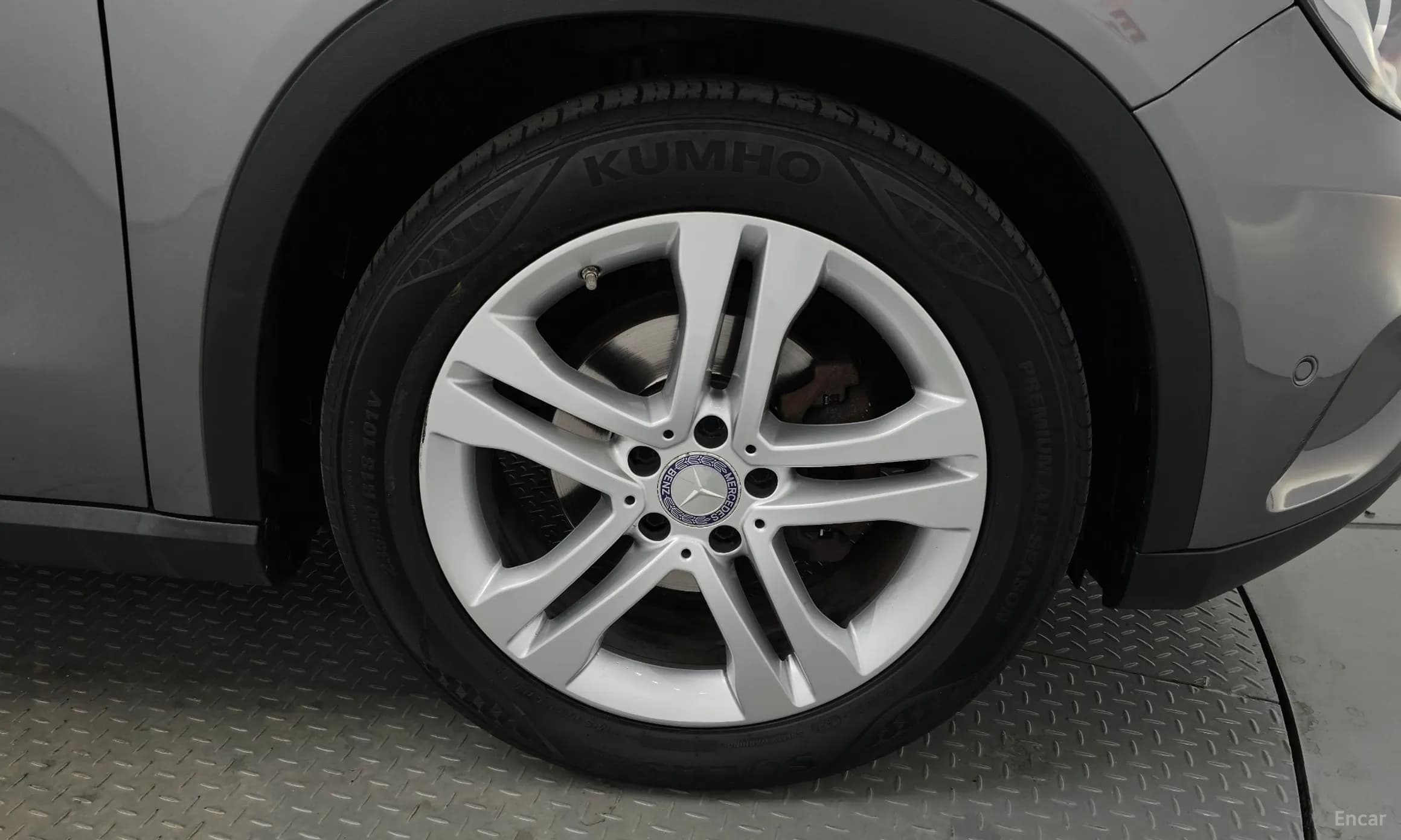 GLA-Class X156