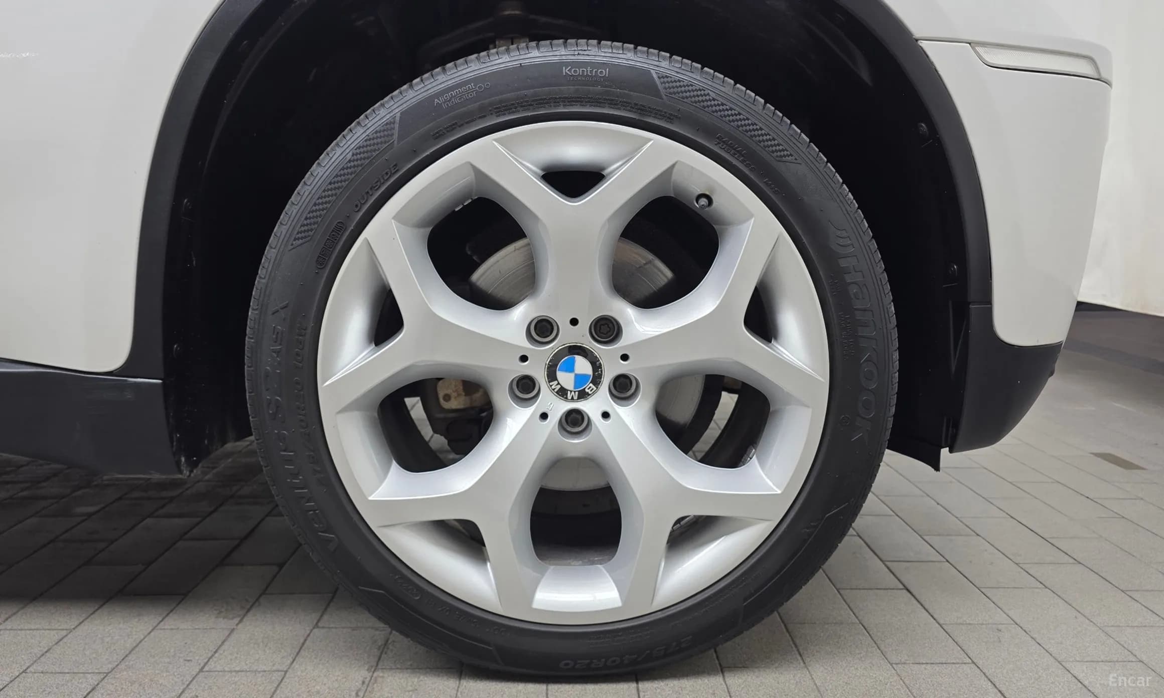 X6 (E71)