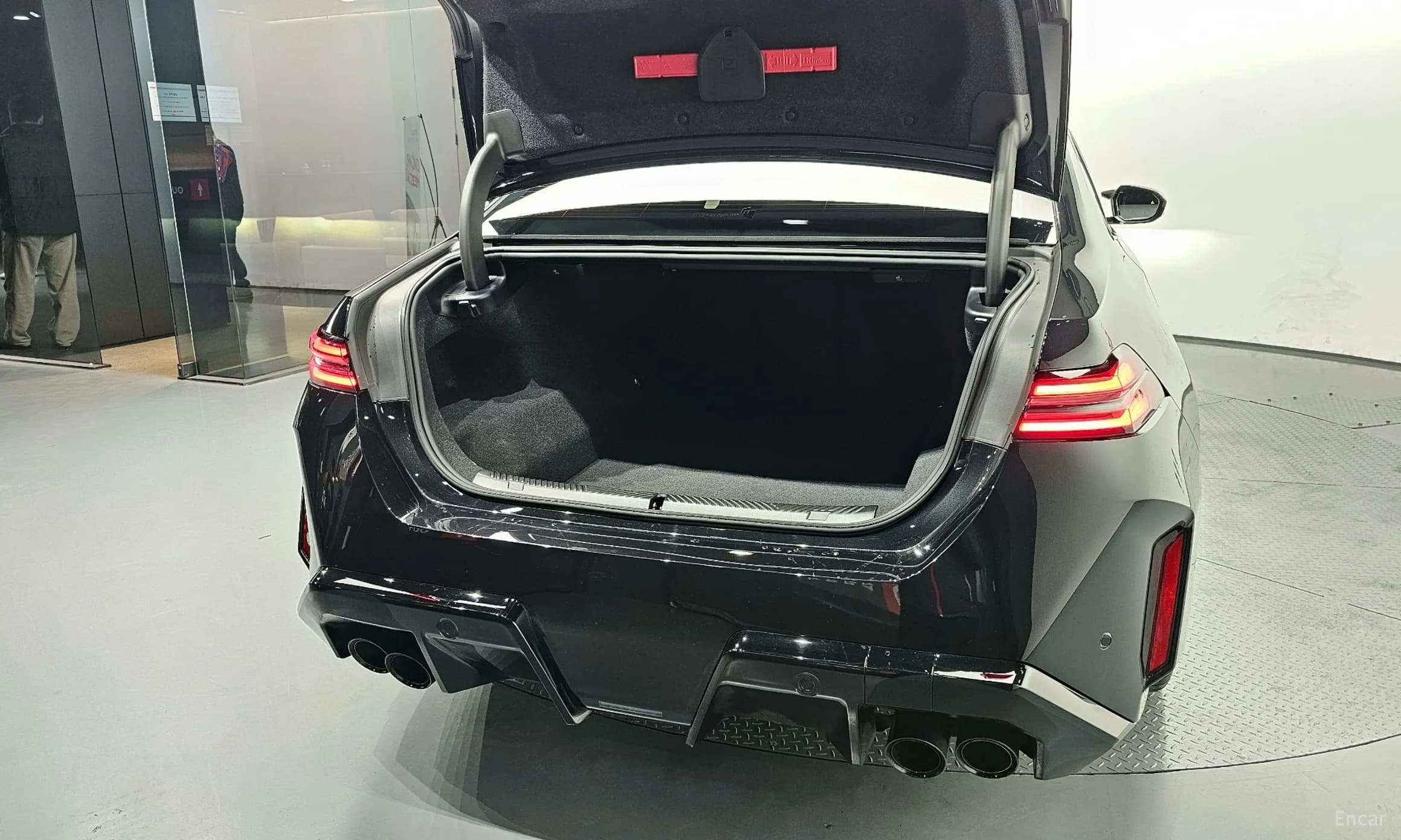 M5 (G90)