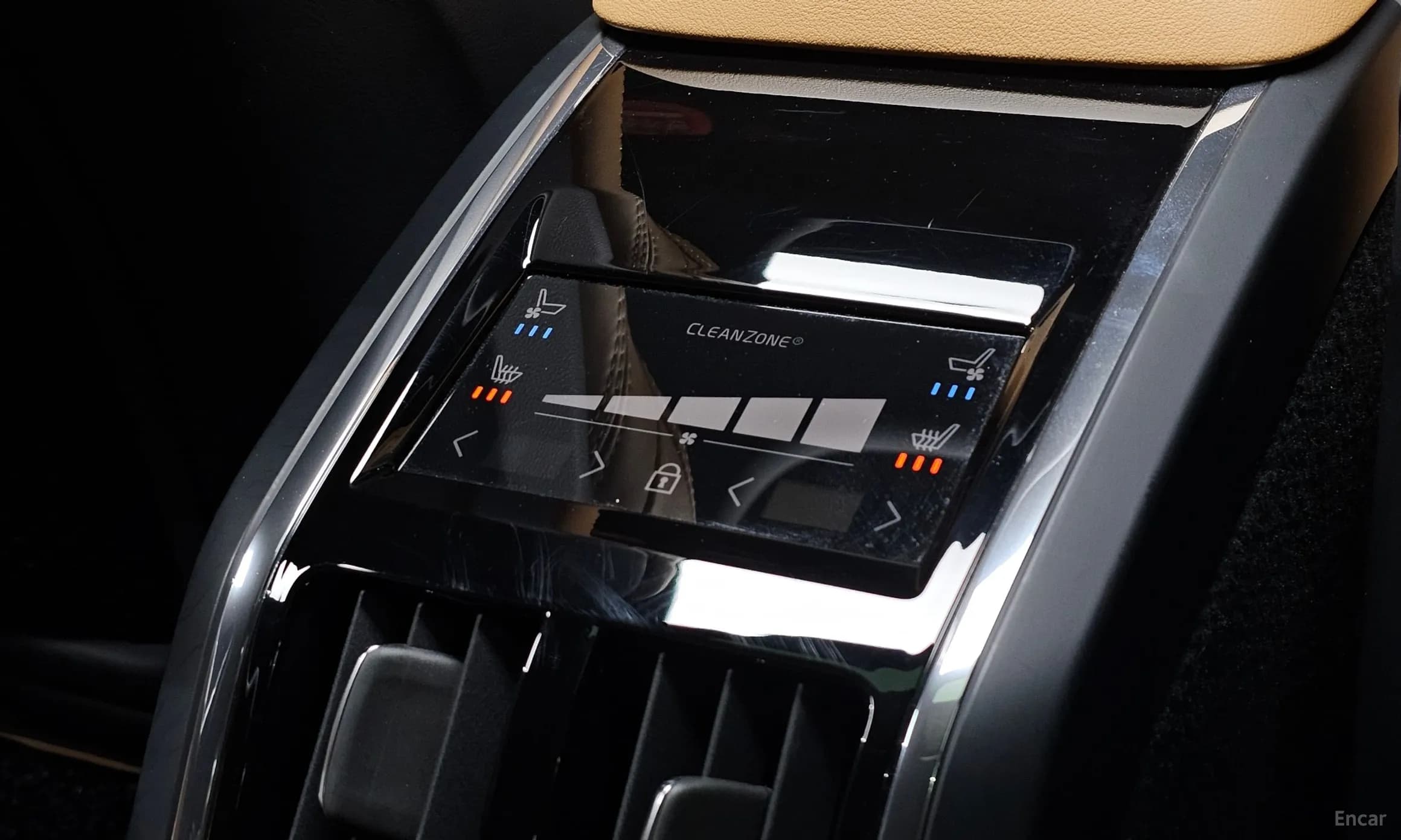S90