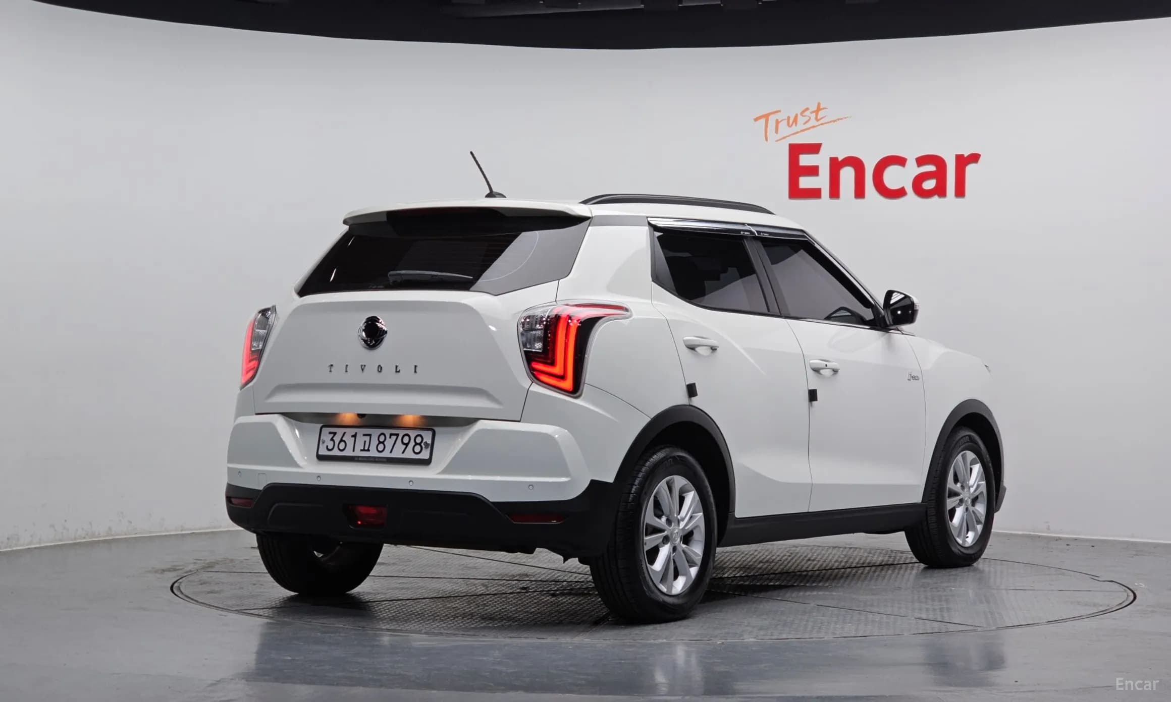 Berry New Tivoli