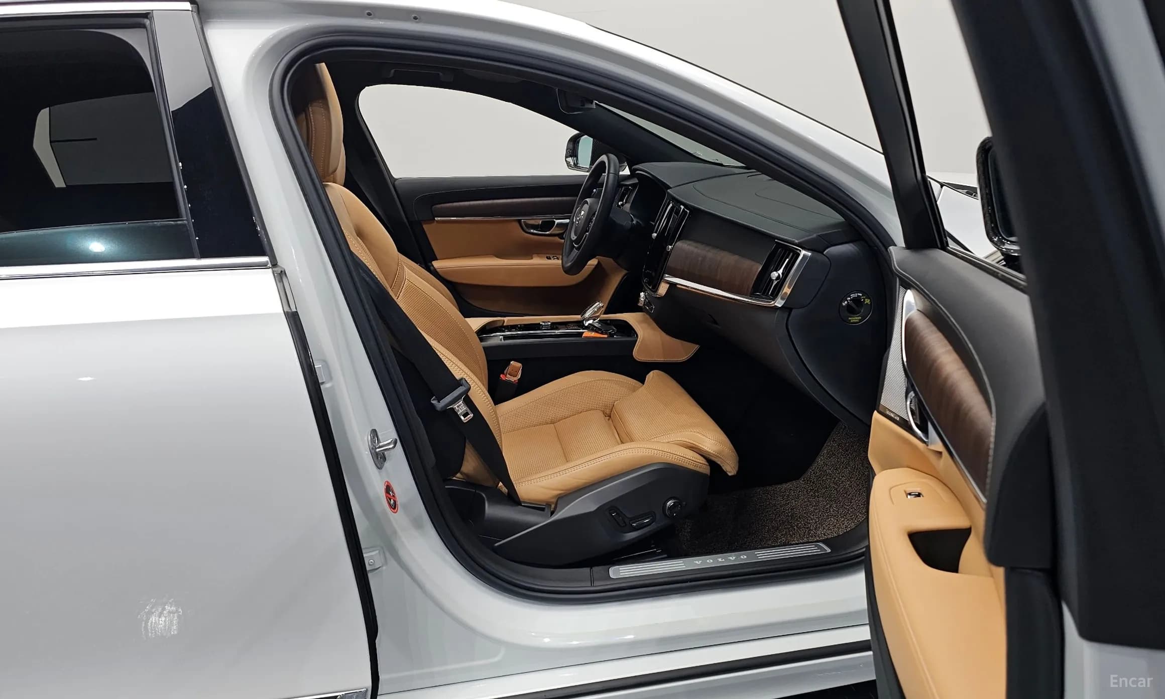 S90