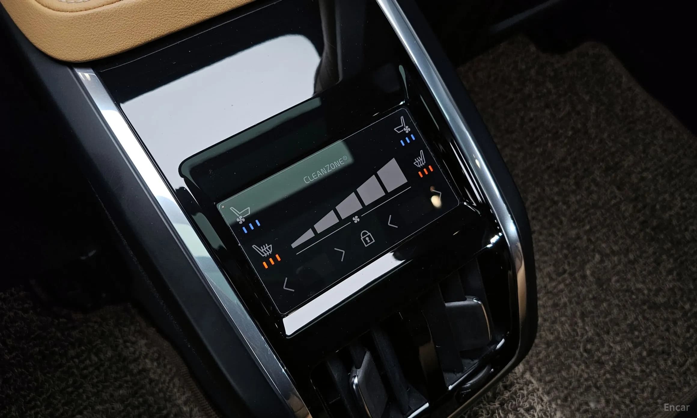 S90