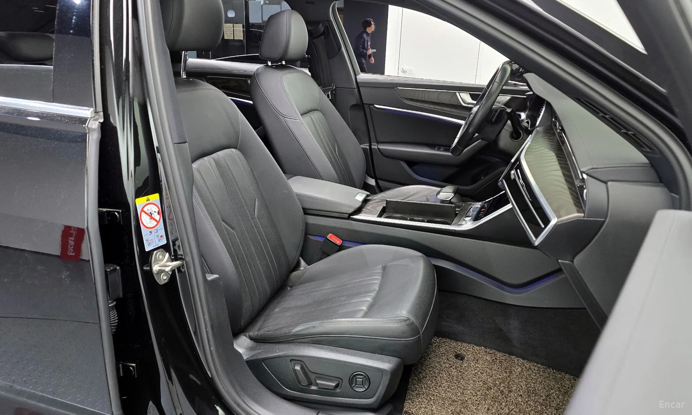 A6 (C8)