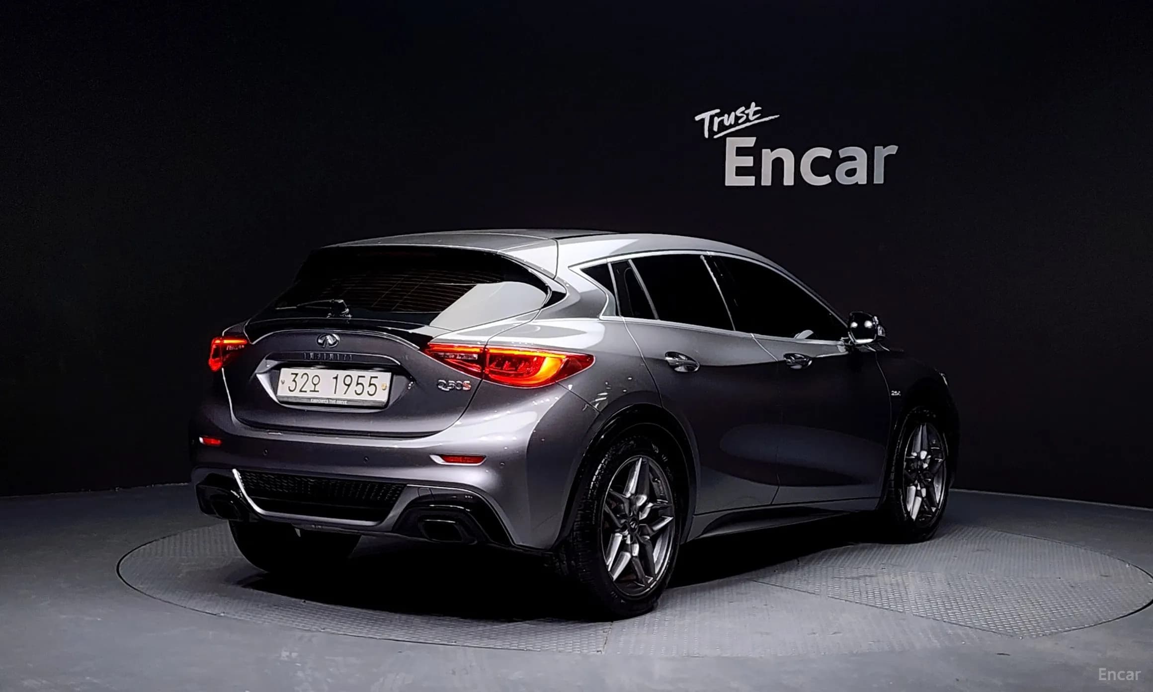 Q30