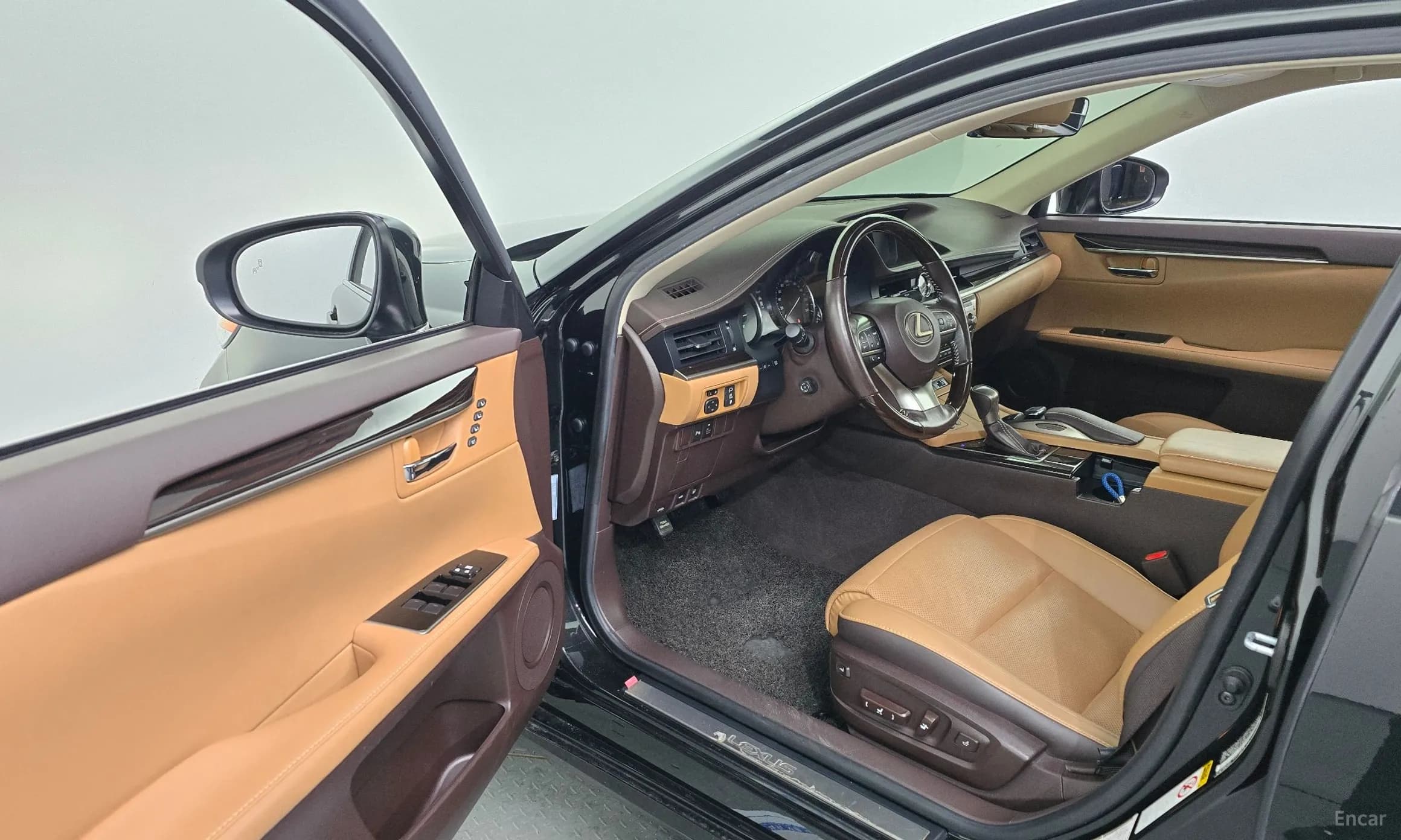 New ES300h