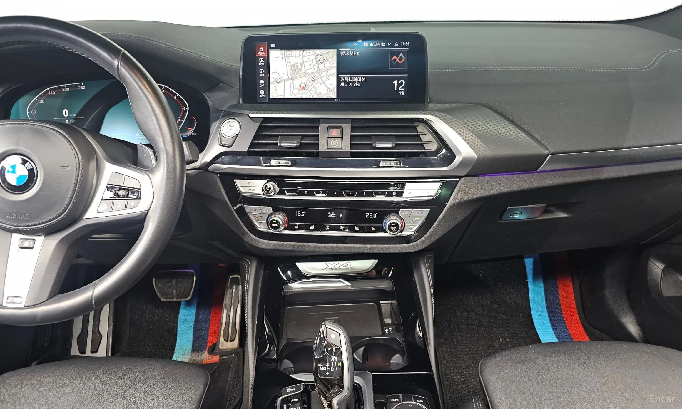 X4 (G02)