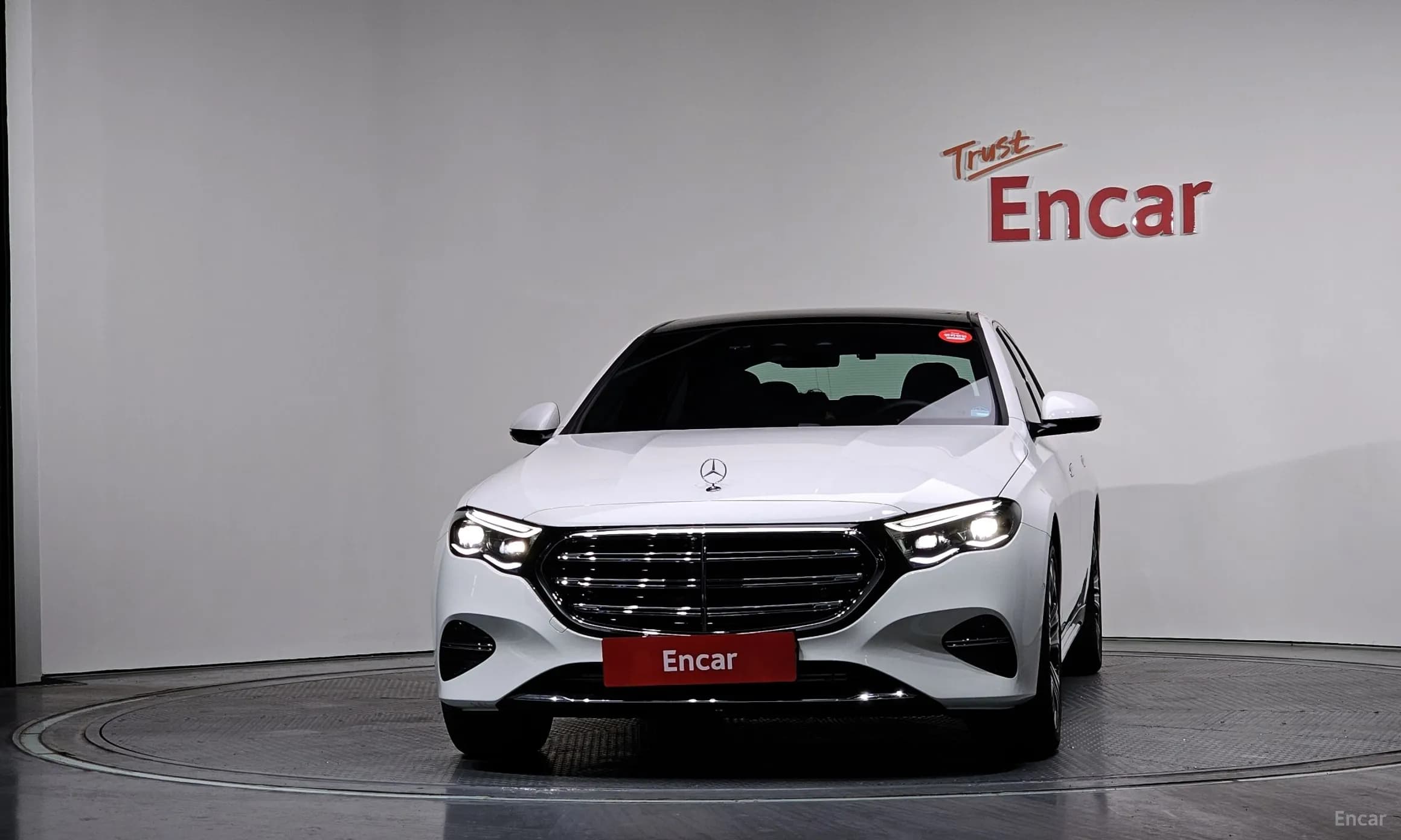 E-Class W214