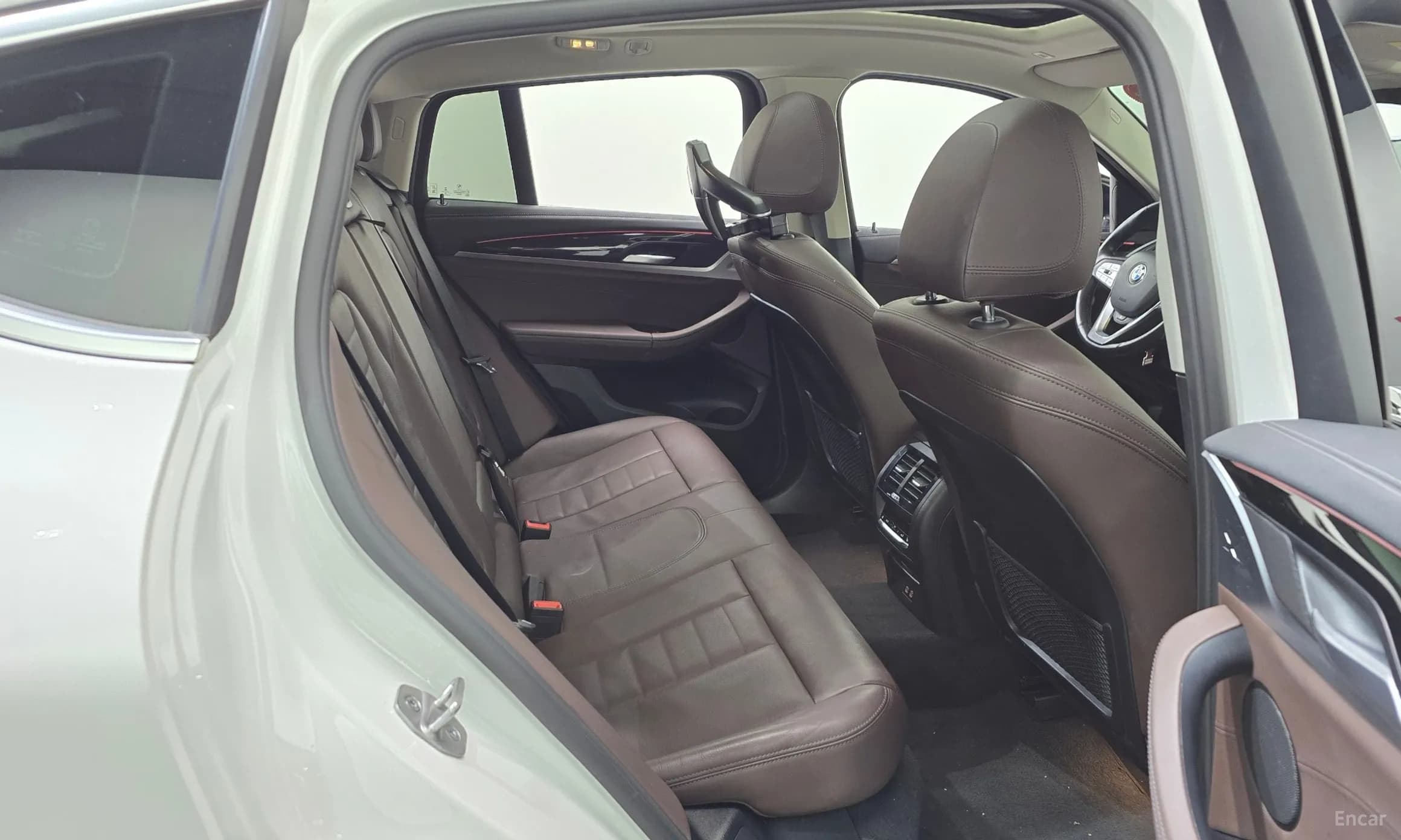 X4 (G02)