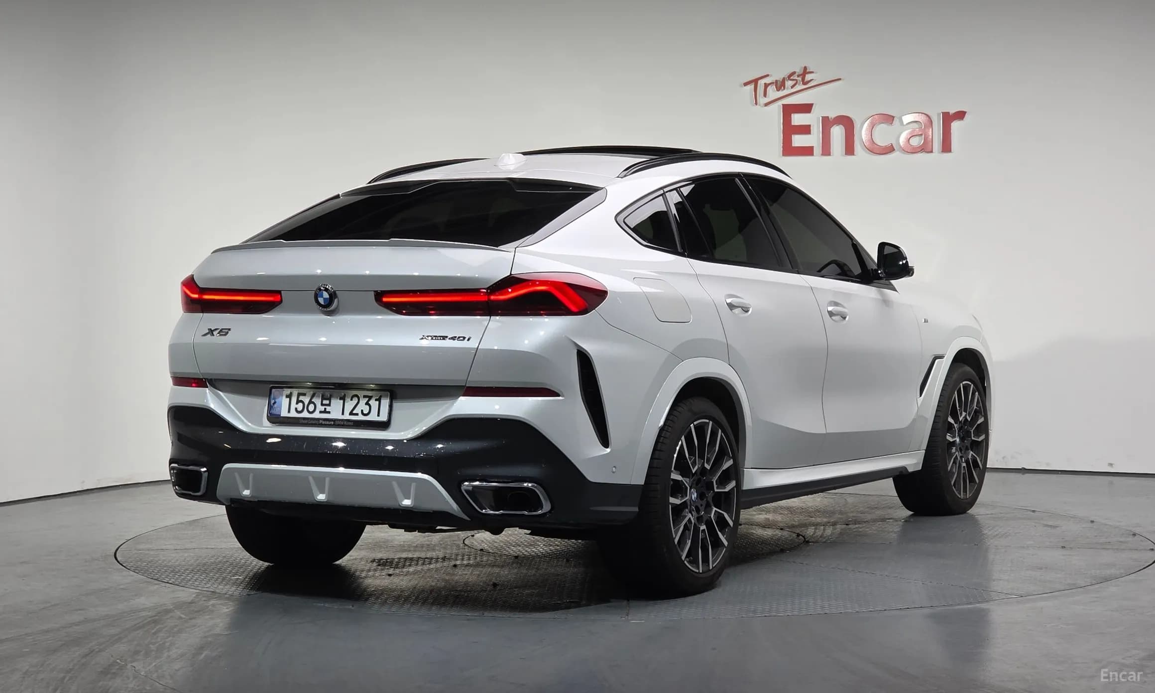 X6 (G06)