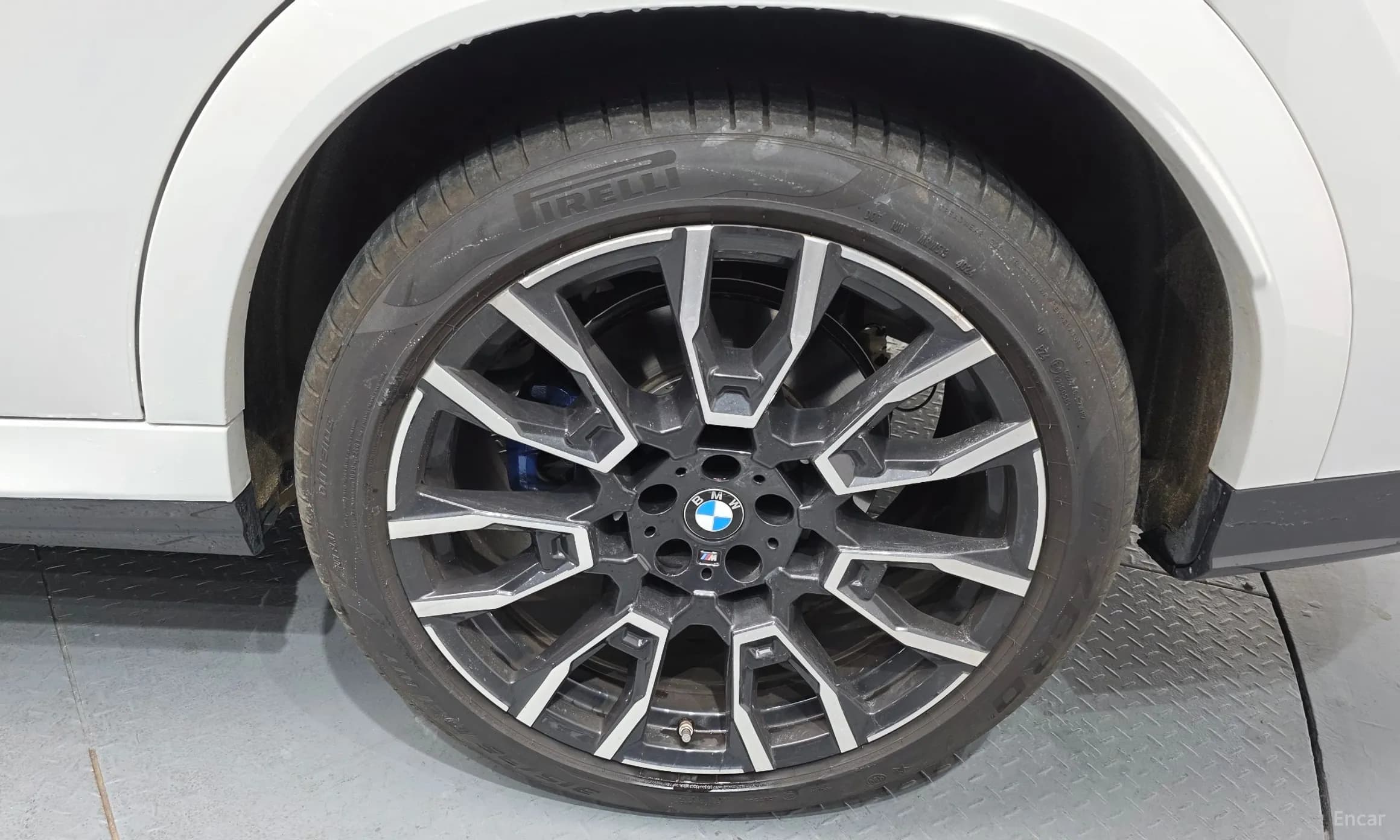 X6 (G06)