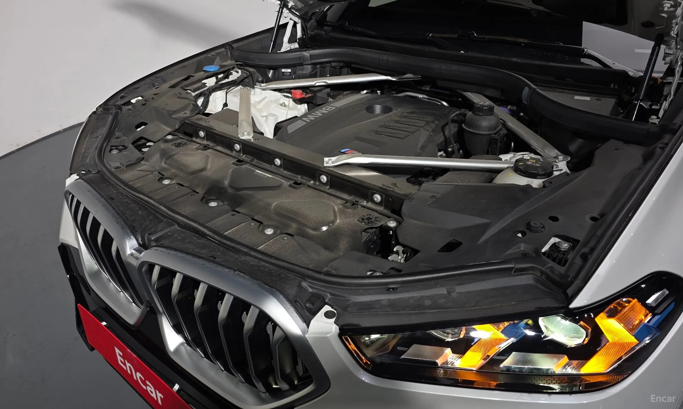 X6 (G06)