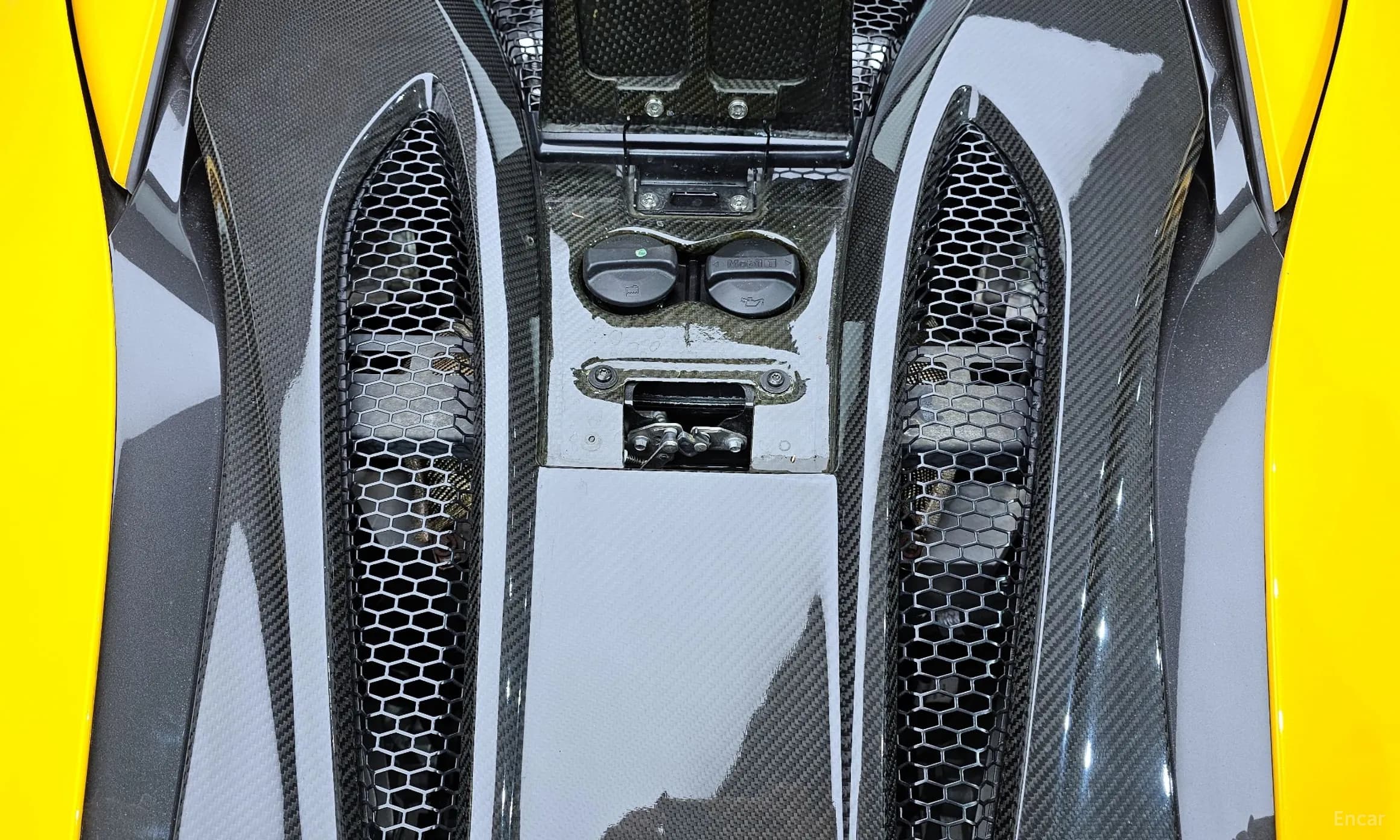 570S