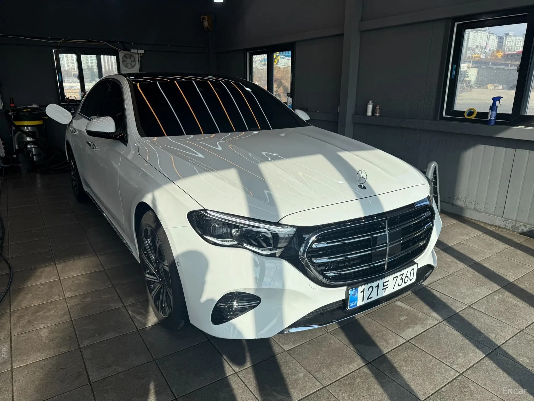 E-Class W214