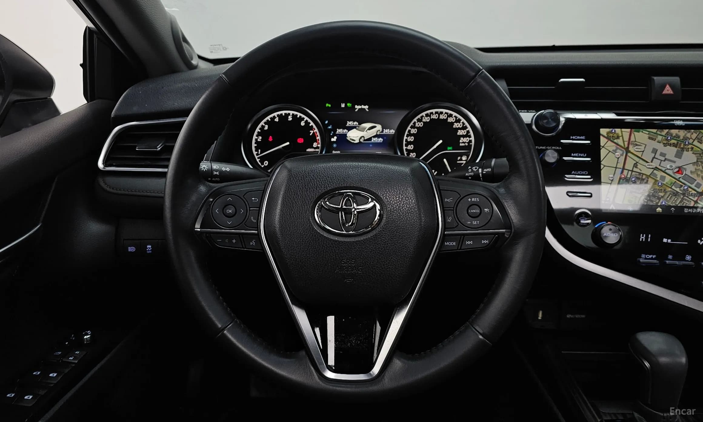 Camry (XV70)