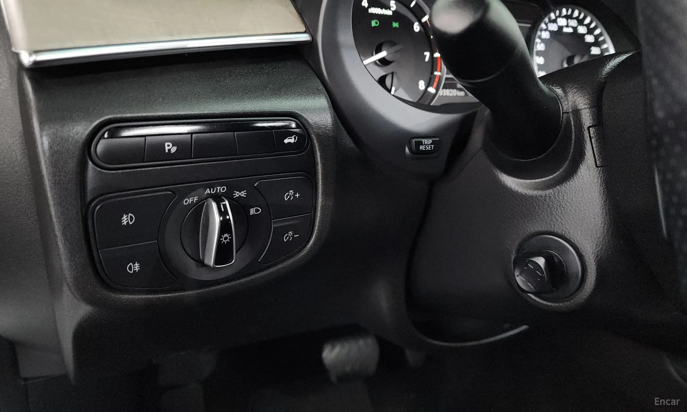 QX50 (P71A)