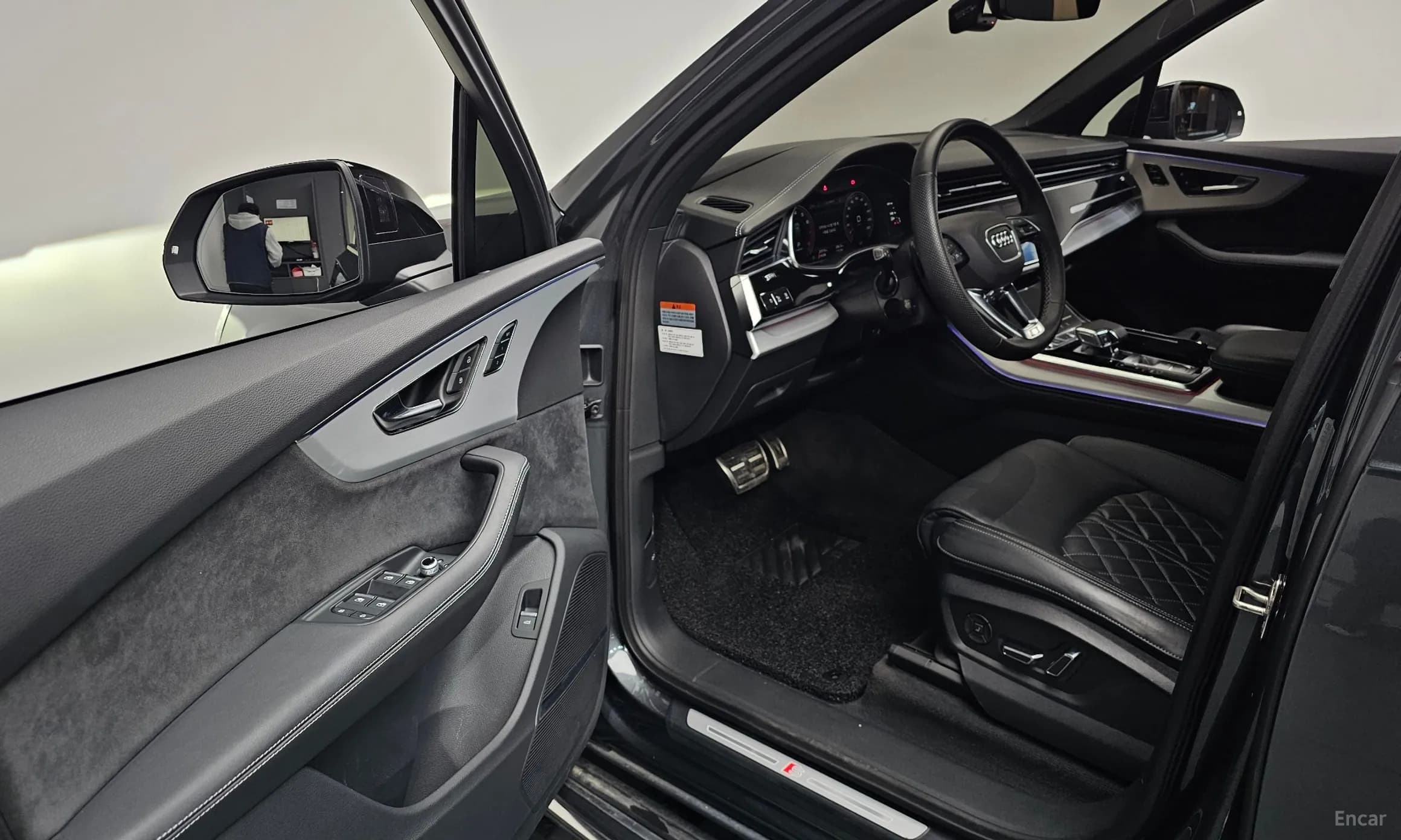 Q7 (4M)