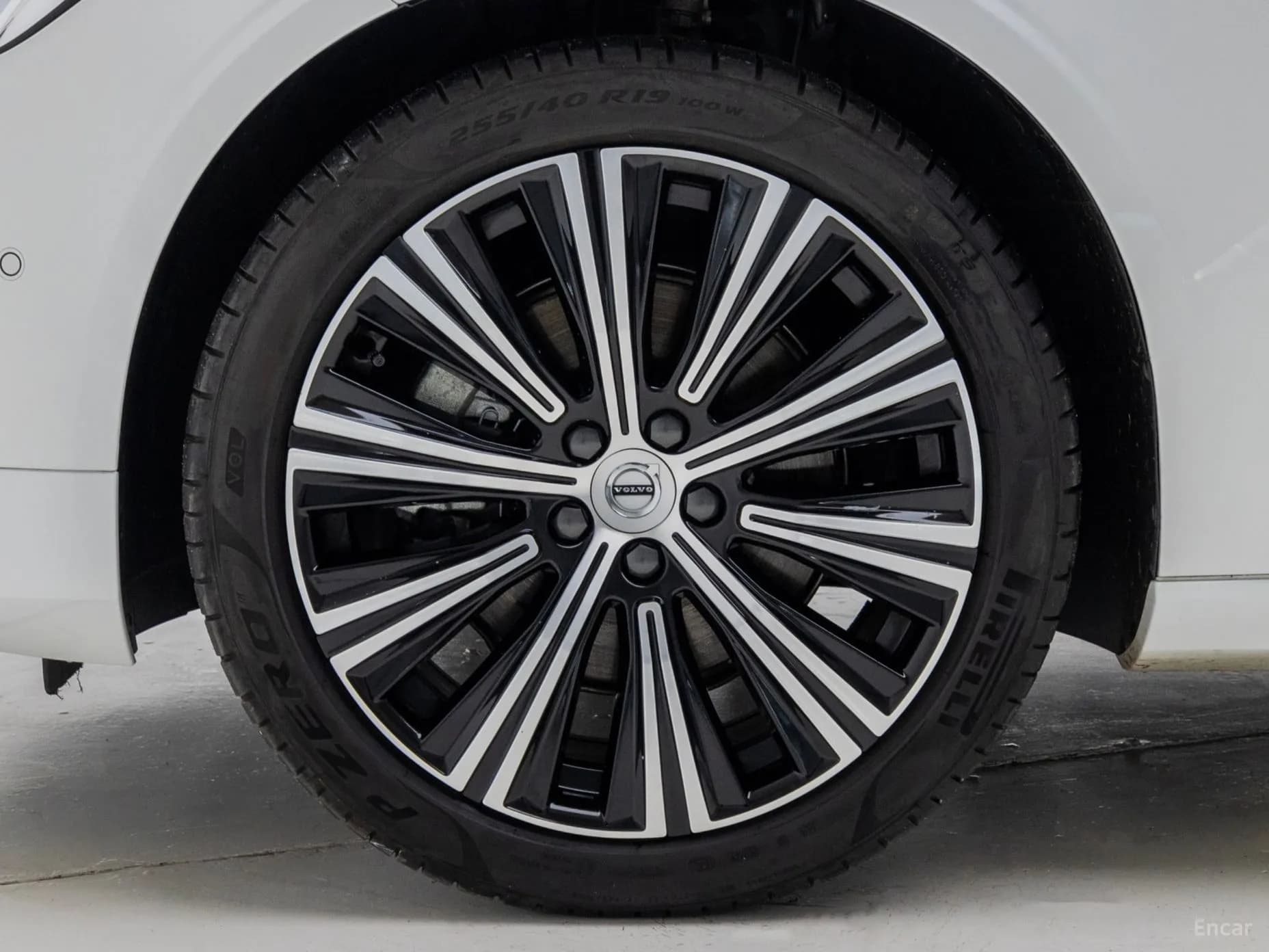 S90