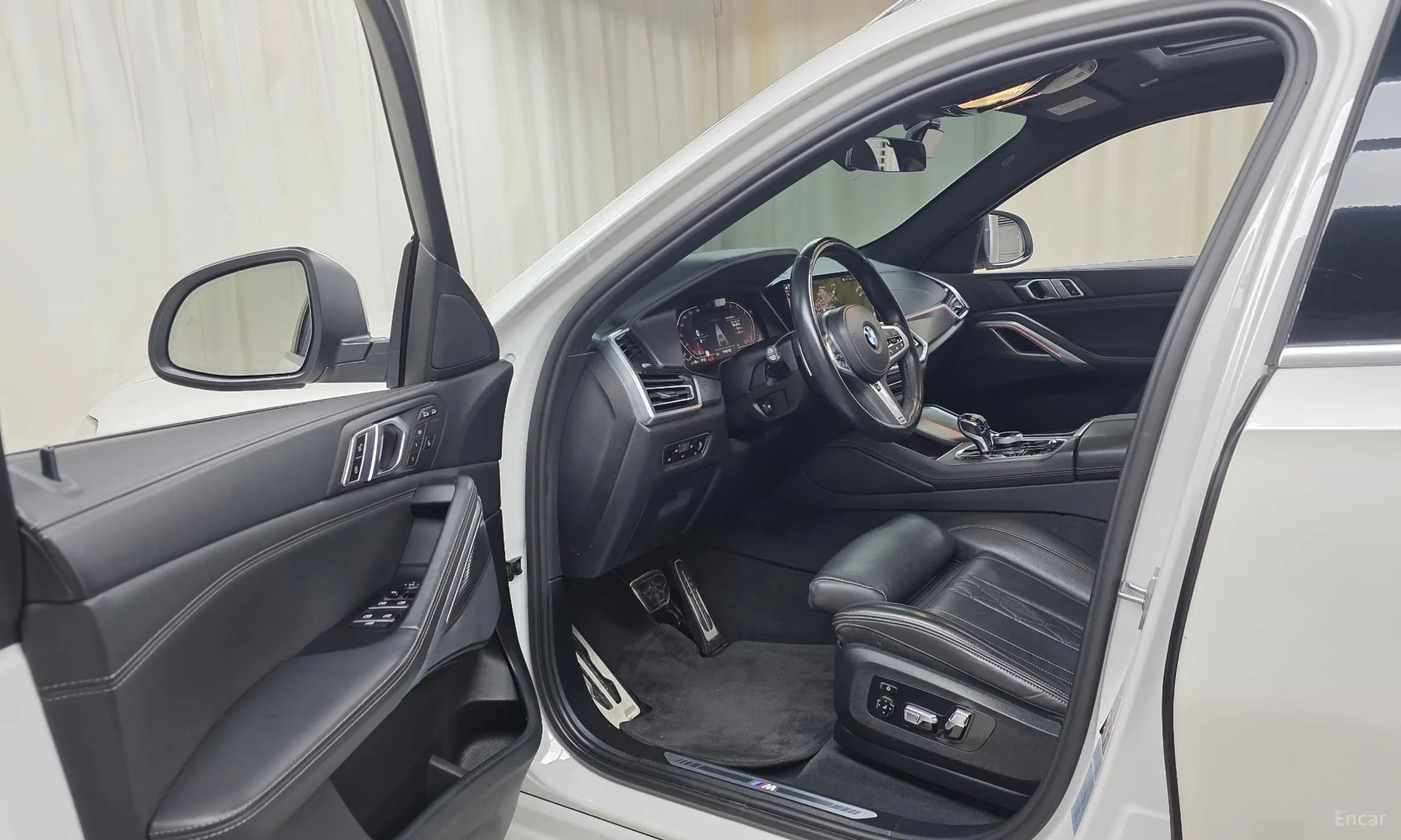 X6 (G06)