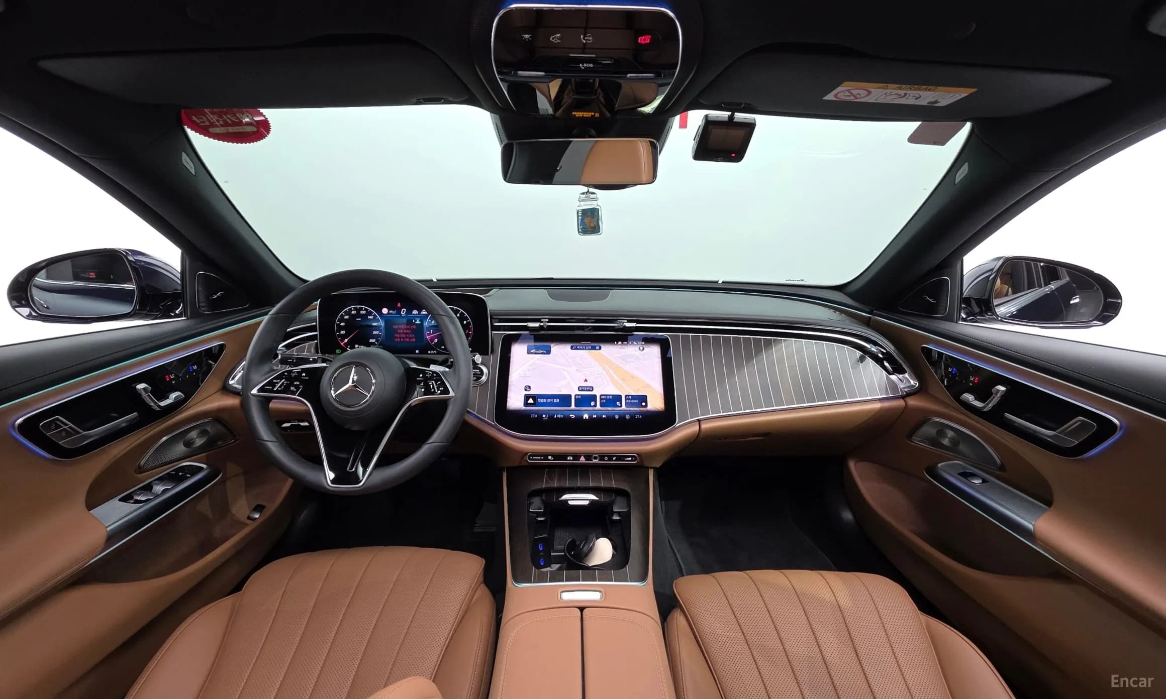 E-Class W214