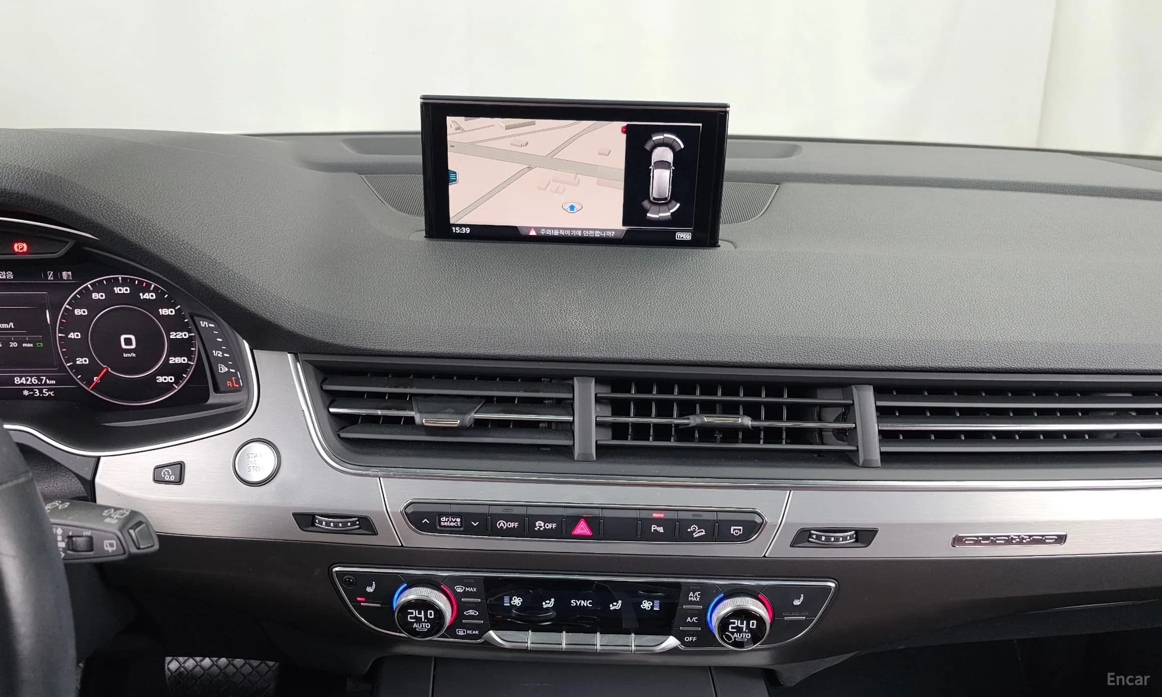 Q7 (4M)