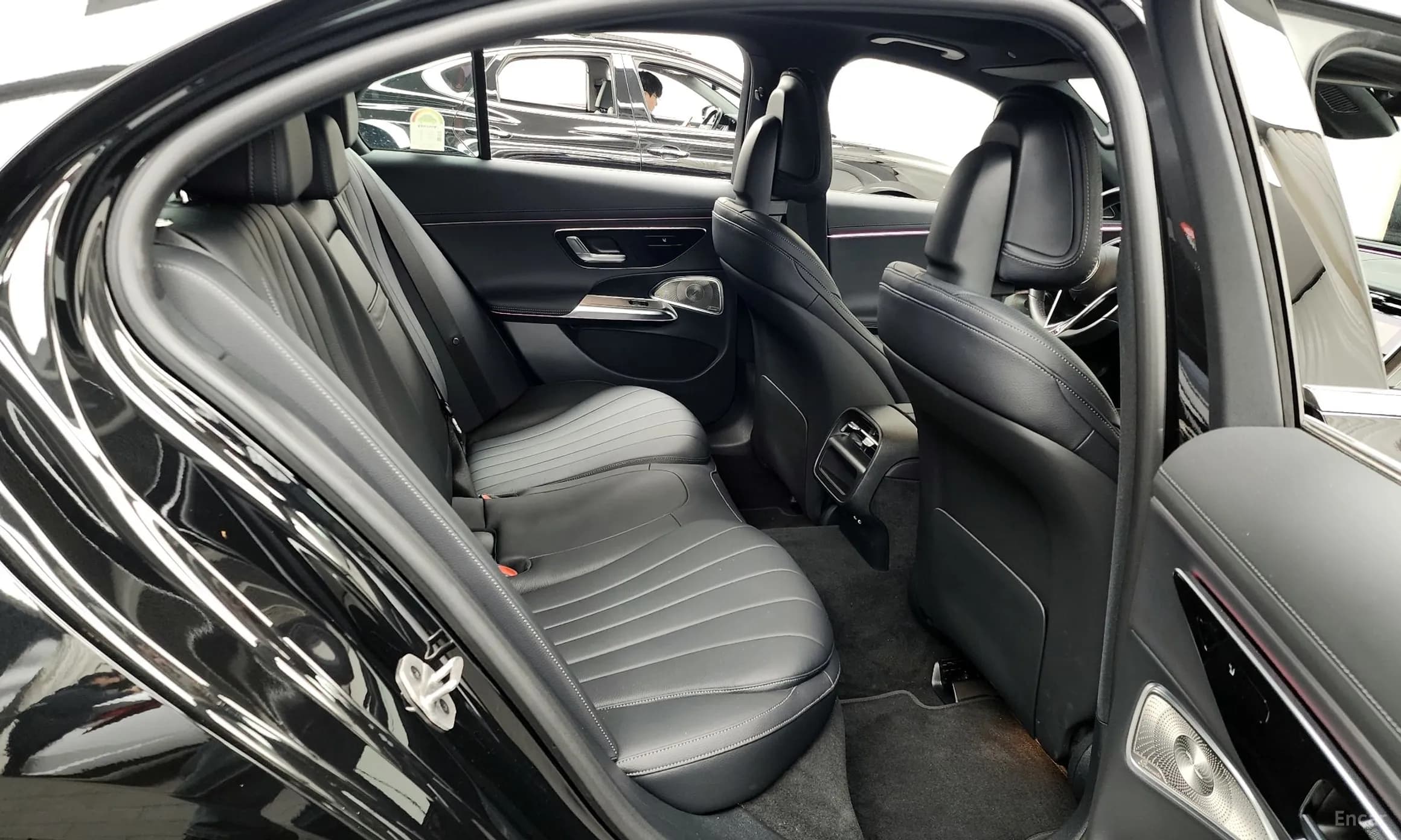E-Class W214