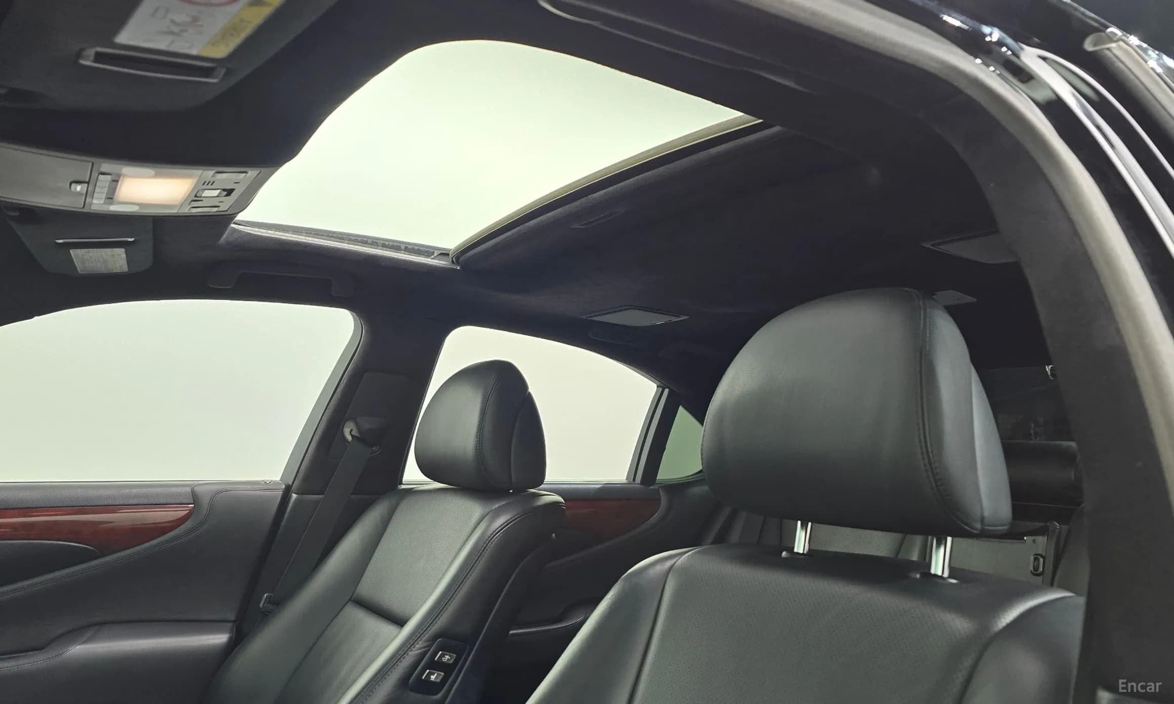 LS460