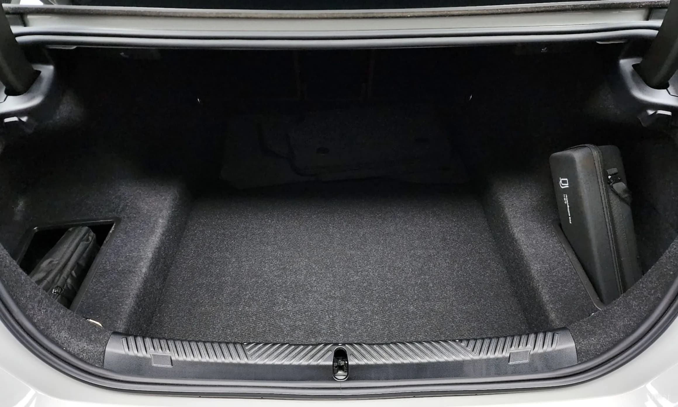 5 Series (G60)