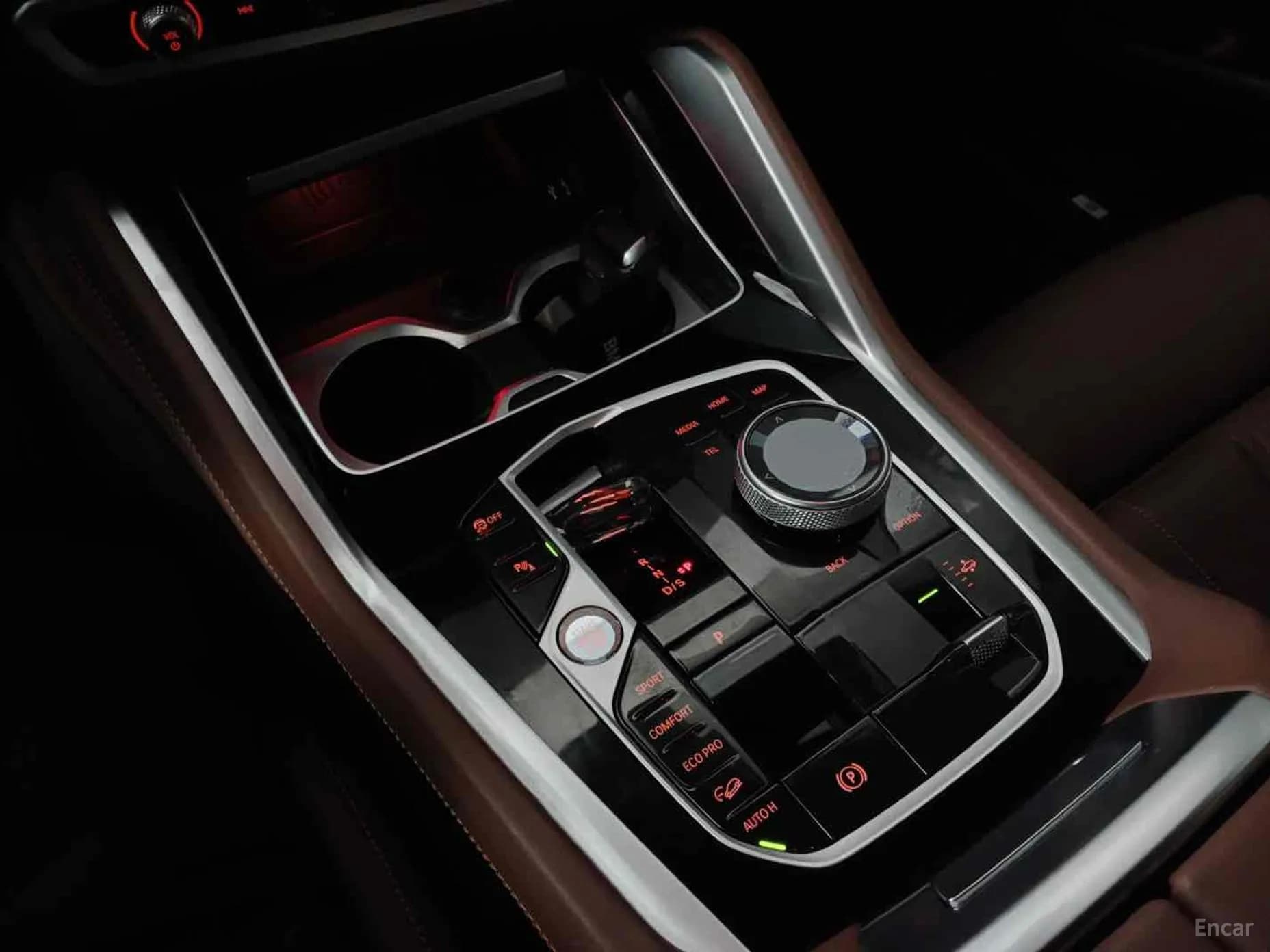 X6 (G06)