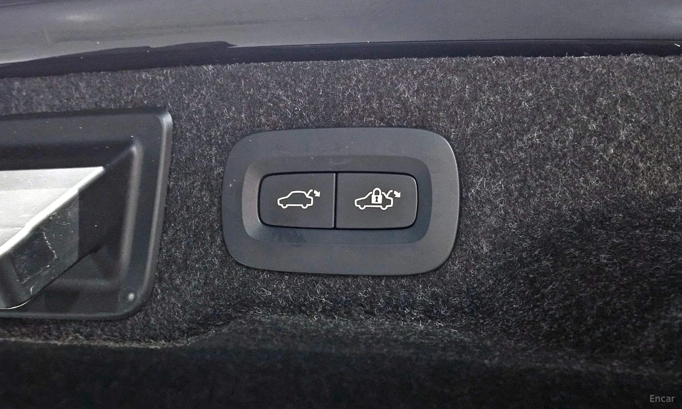 S90