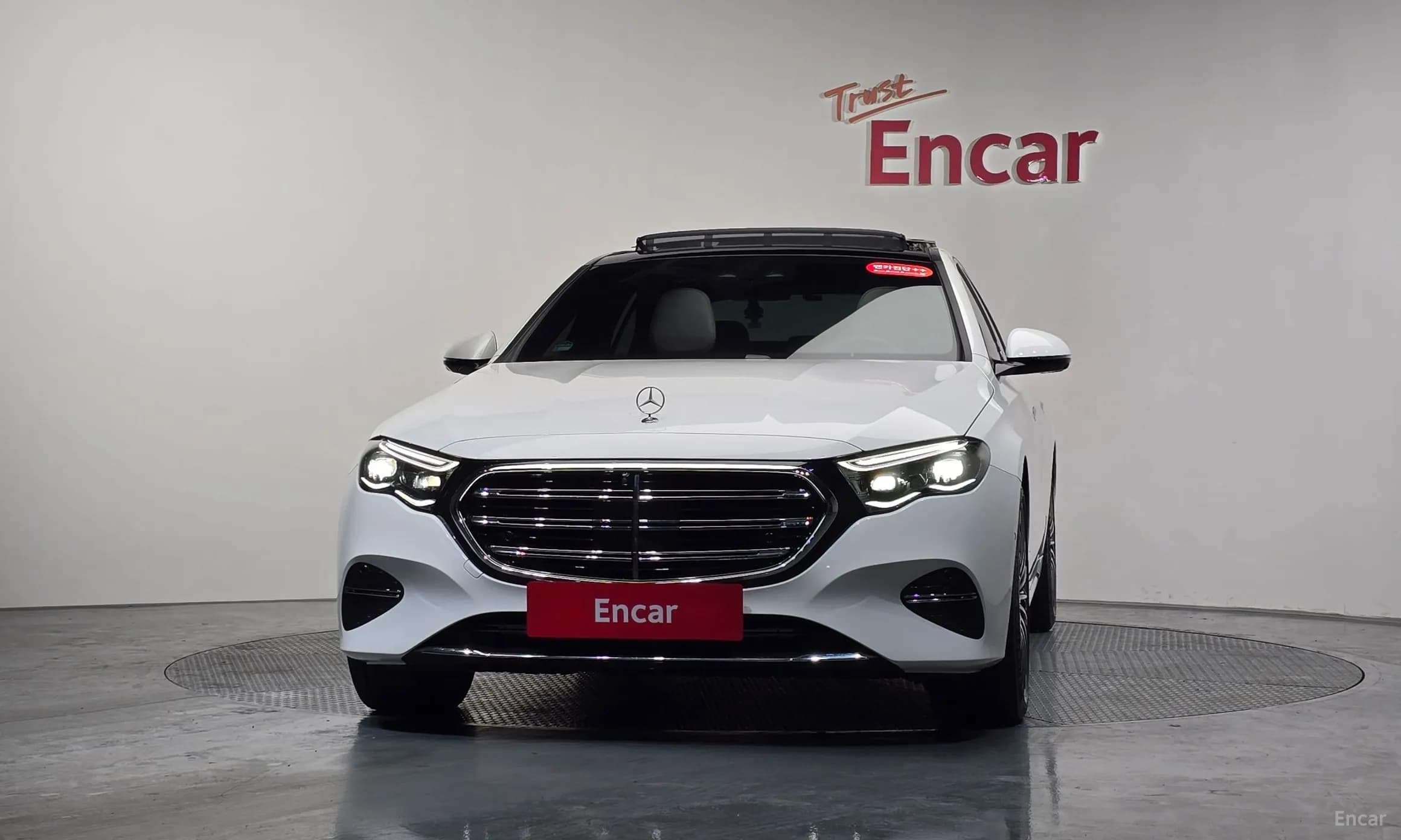E-Class W214