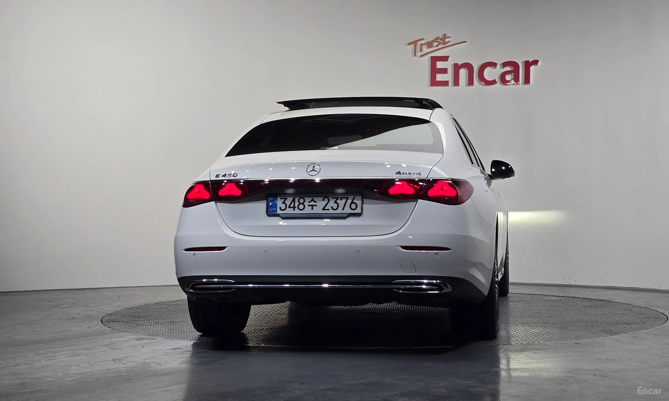E-Class W214