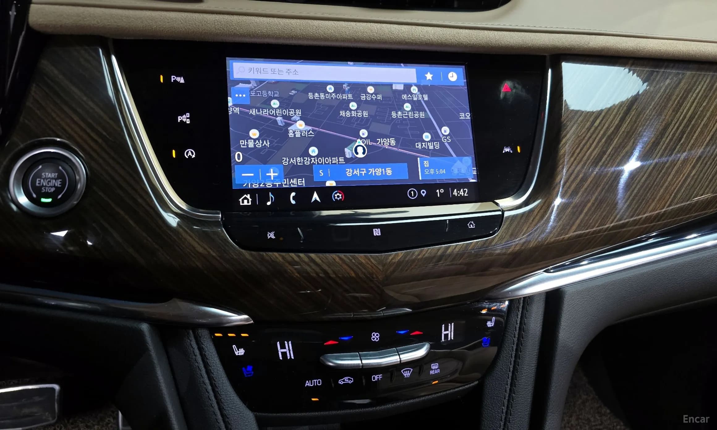 XT6