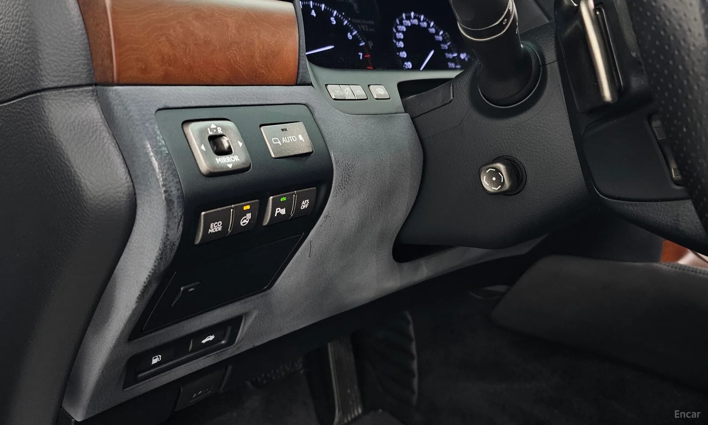 LS460