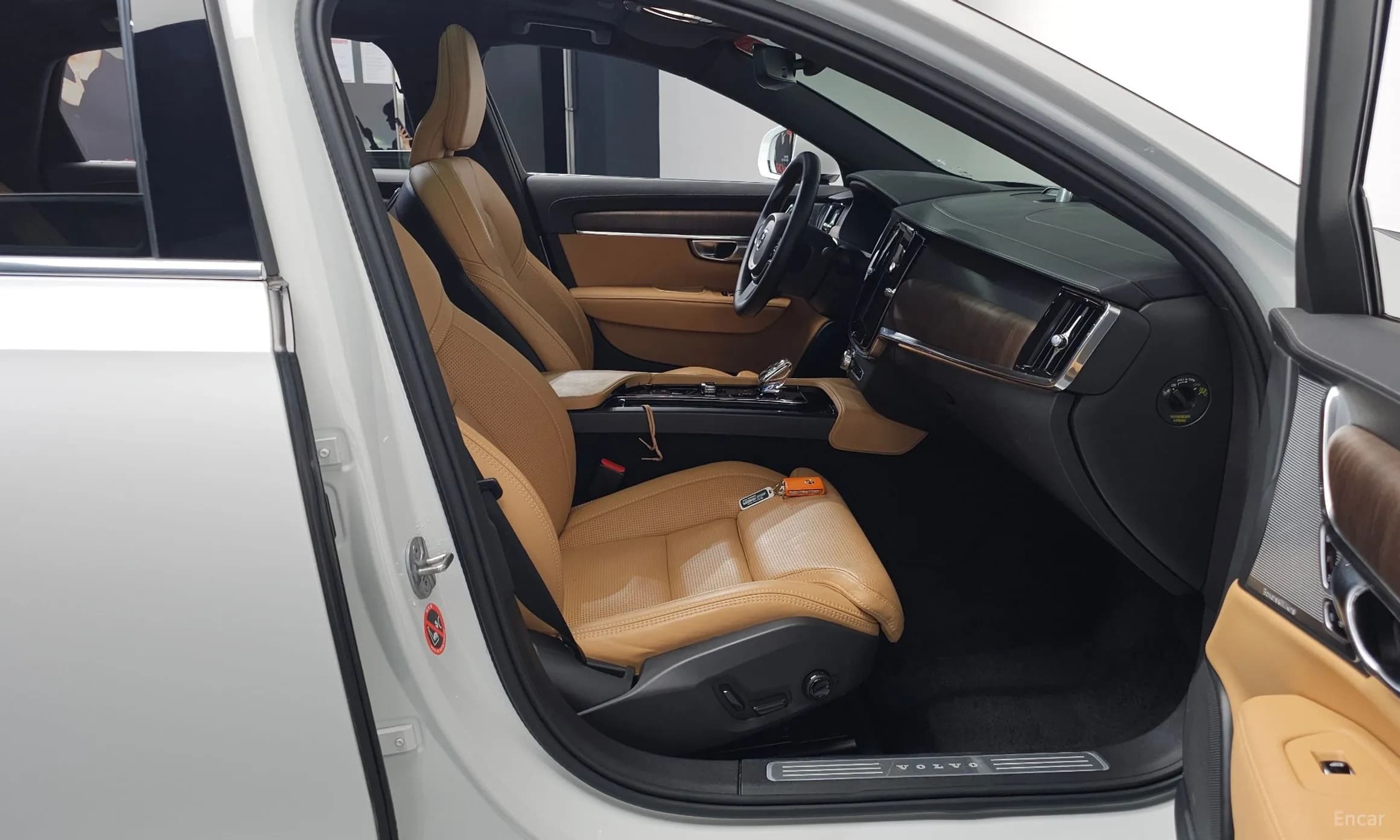 S90