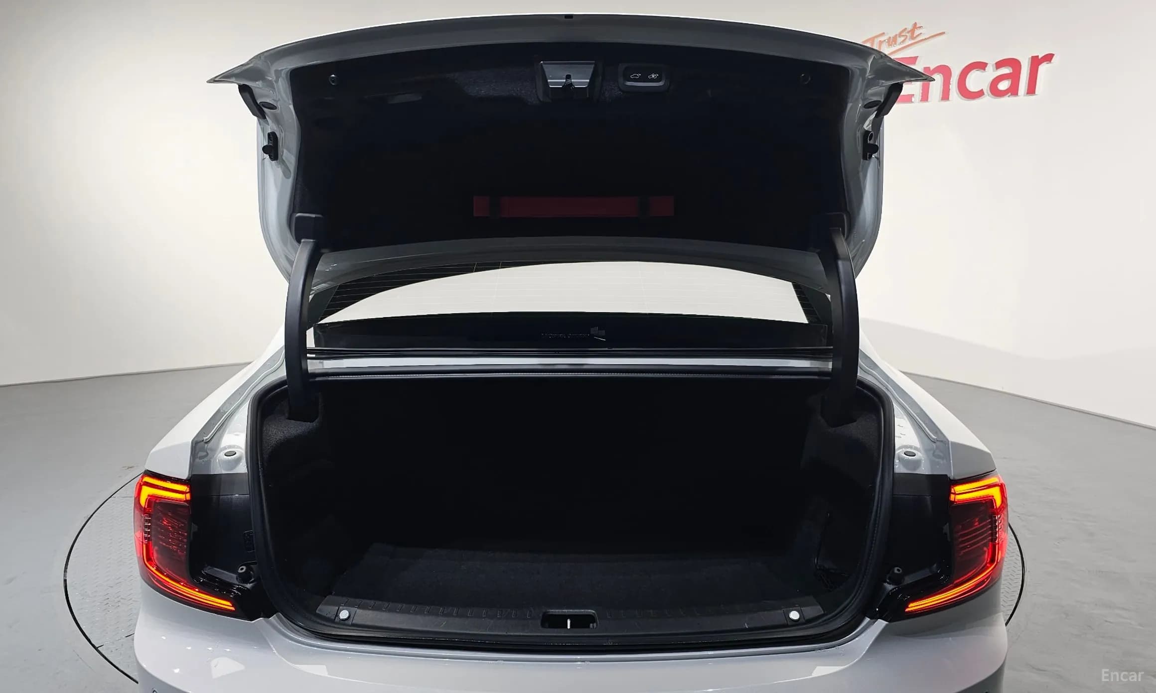S90