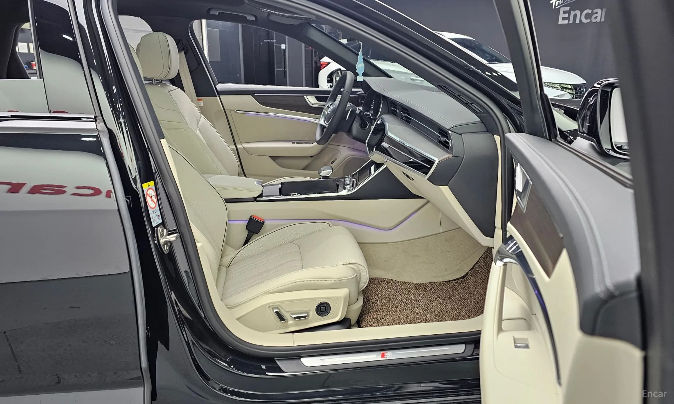 A6 (C8)